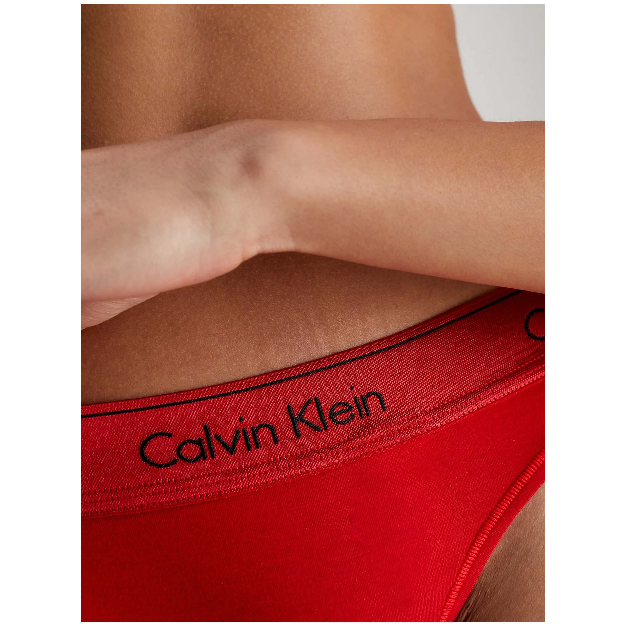 Imagen del producto con referencia 000QF6233EVJU