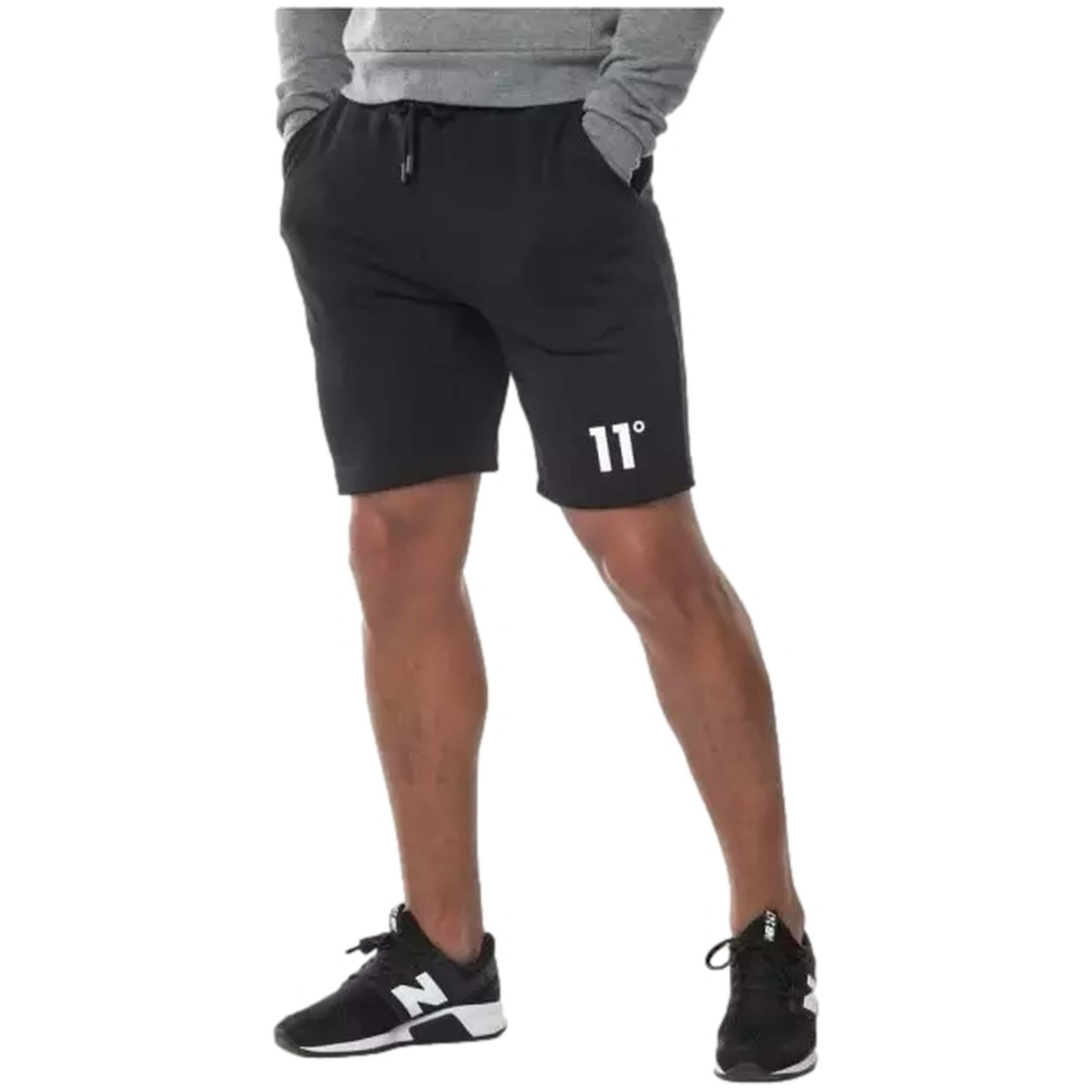 Pantalon Corto 11 Degrees Core