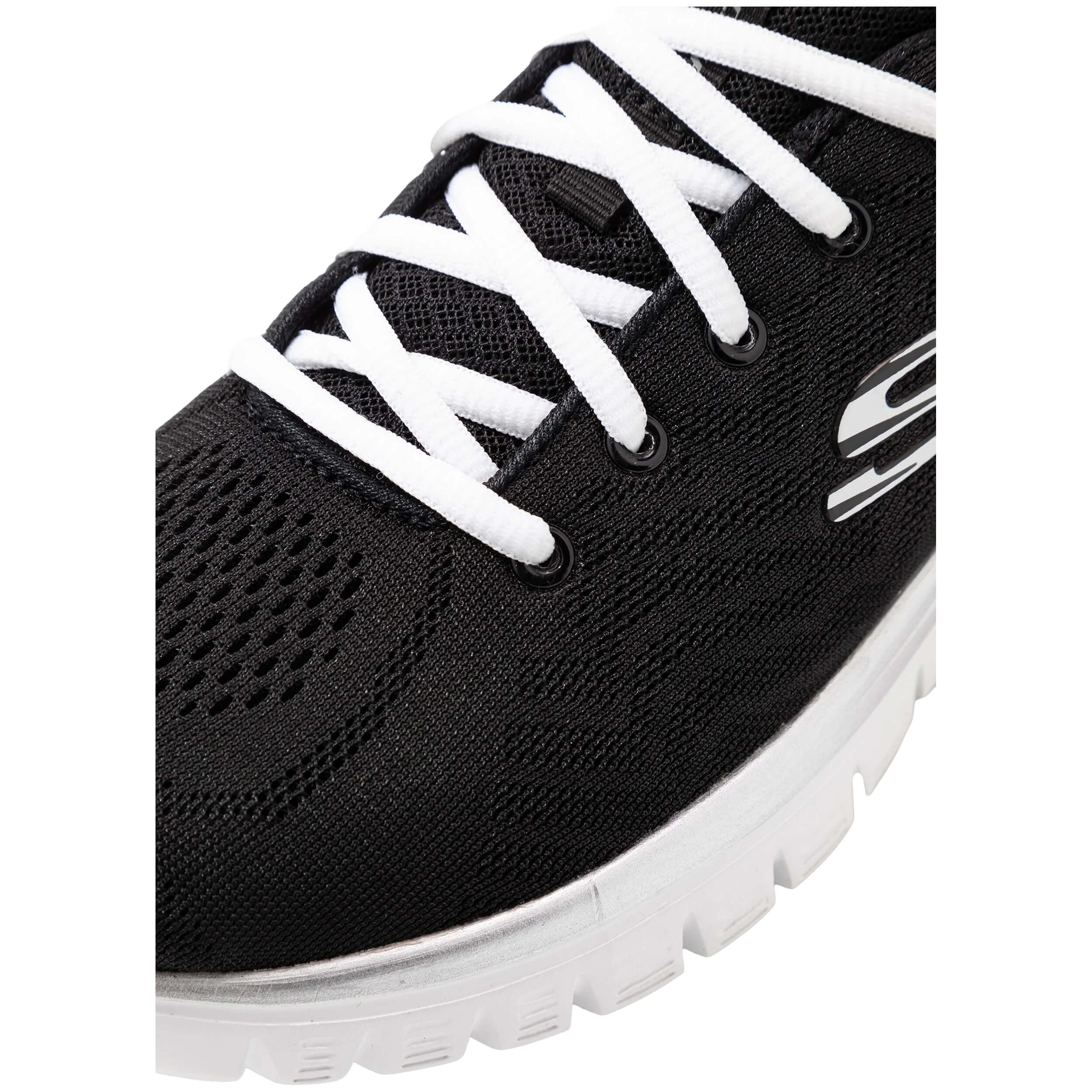 Skechers sneakers