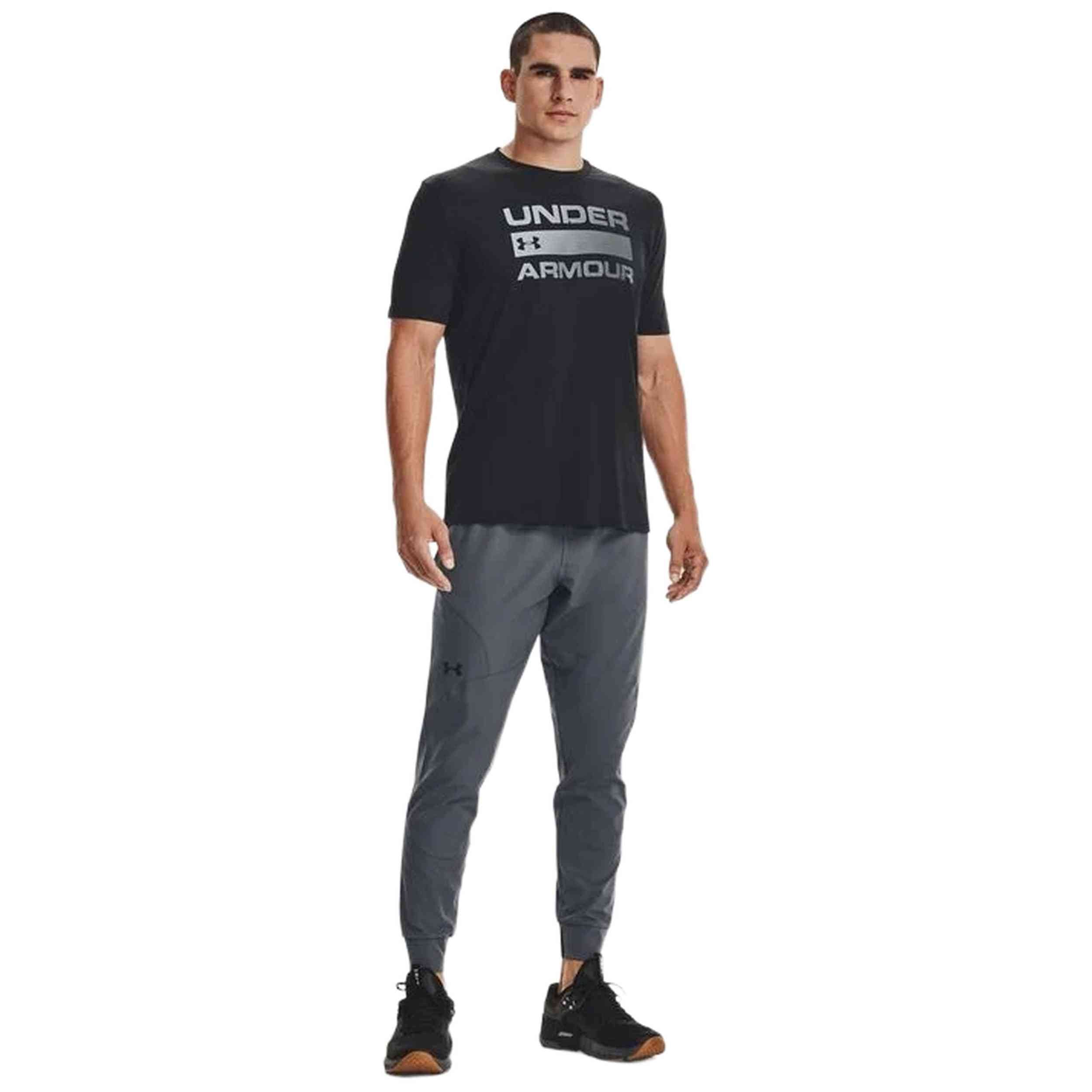  Under Armour 1329582_1