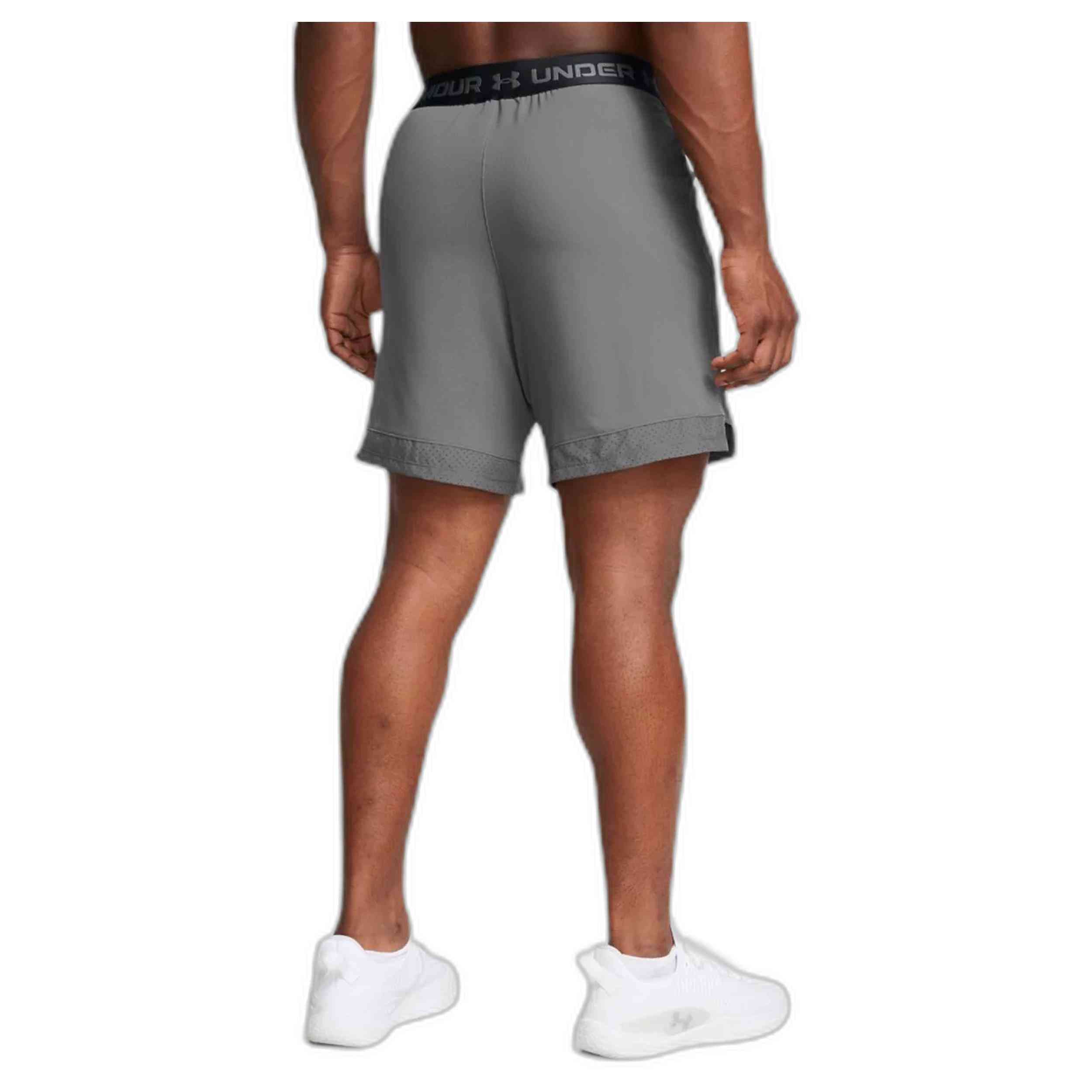 Pantalon Corto Under Armour 1373718-027