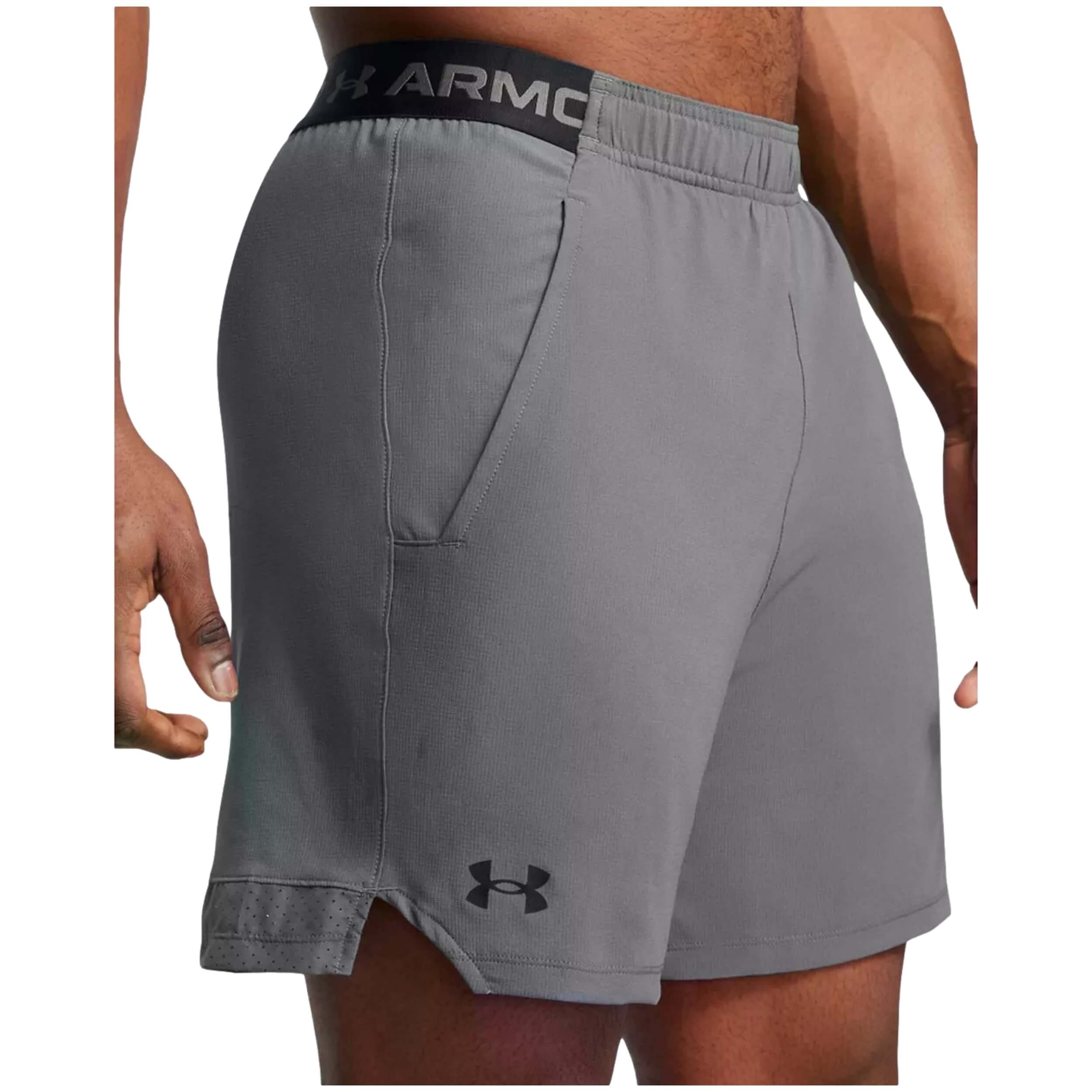 Pantalon Corto Under Armour 1373718-027