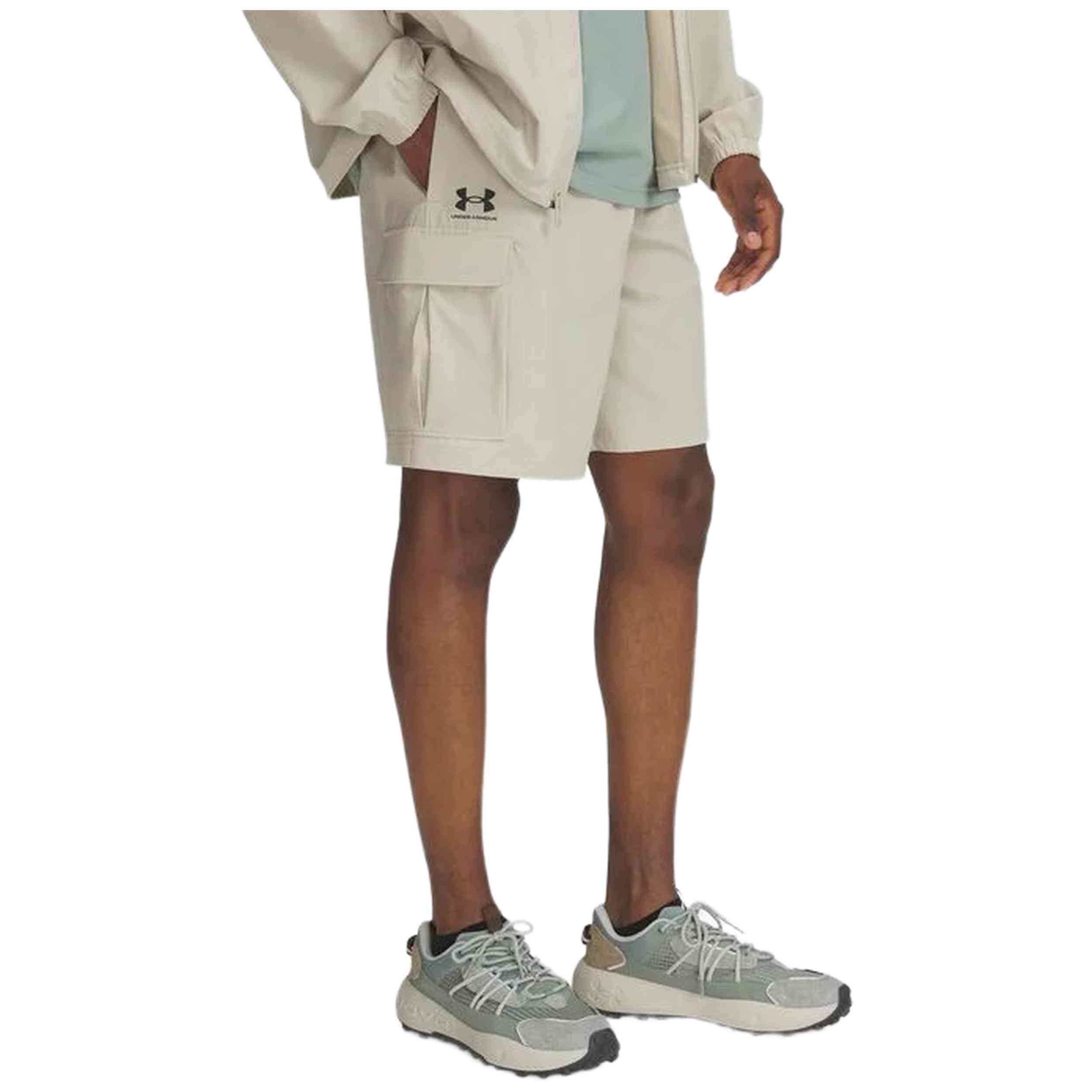 Pantalon Corto Under Armour Vibe Woven Cargo