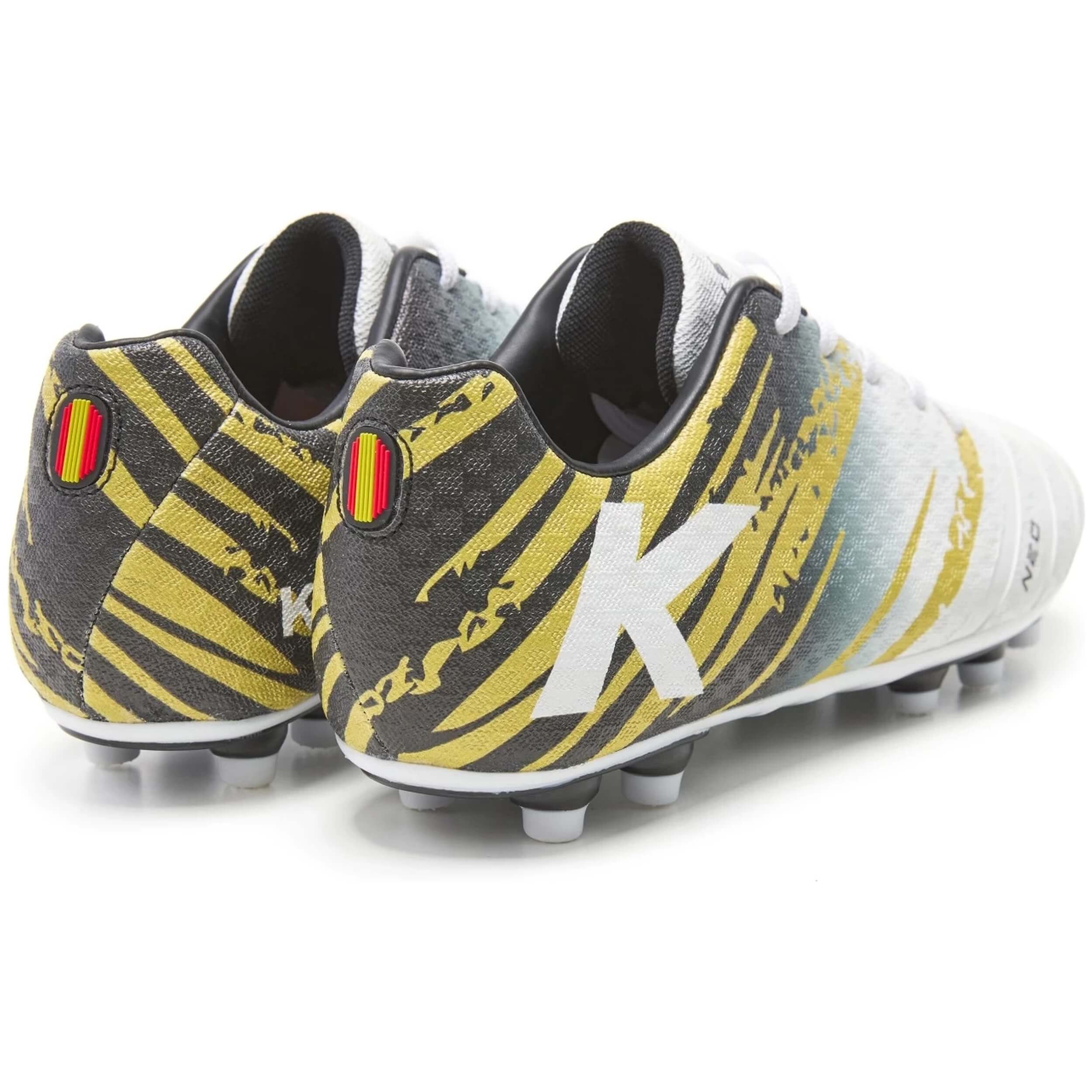 Botas De Futbol Kelme Neo