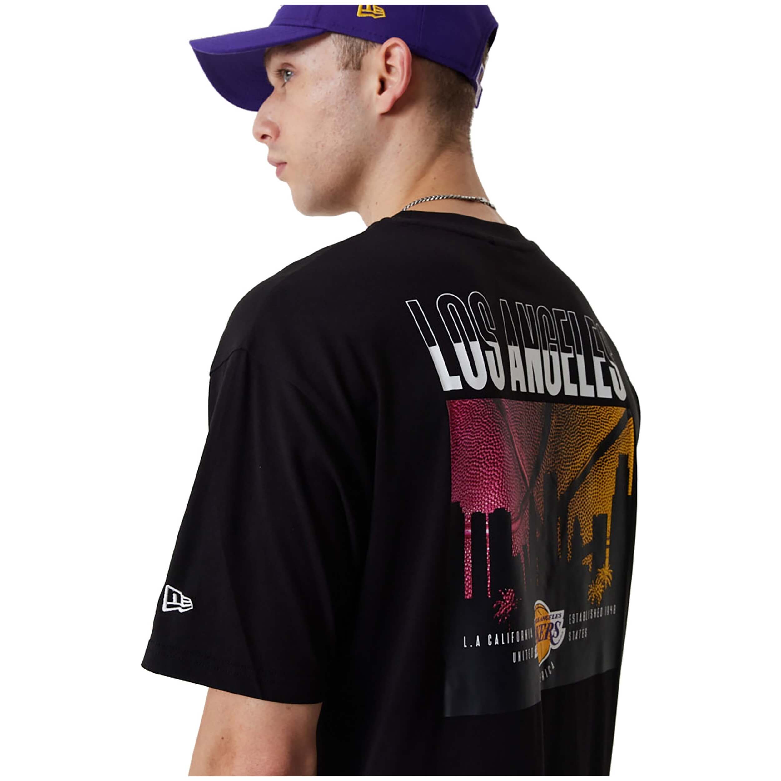 Camiseta De Manga Corta New Era Nba L.A Lakers City Graphic Oversized T-Shirt