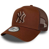 Gorra New Era New York Yankees Mlb Outline 9Forty E-Frame Trucker "Med Brown"