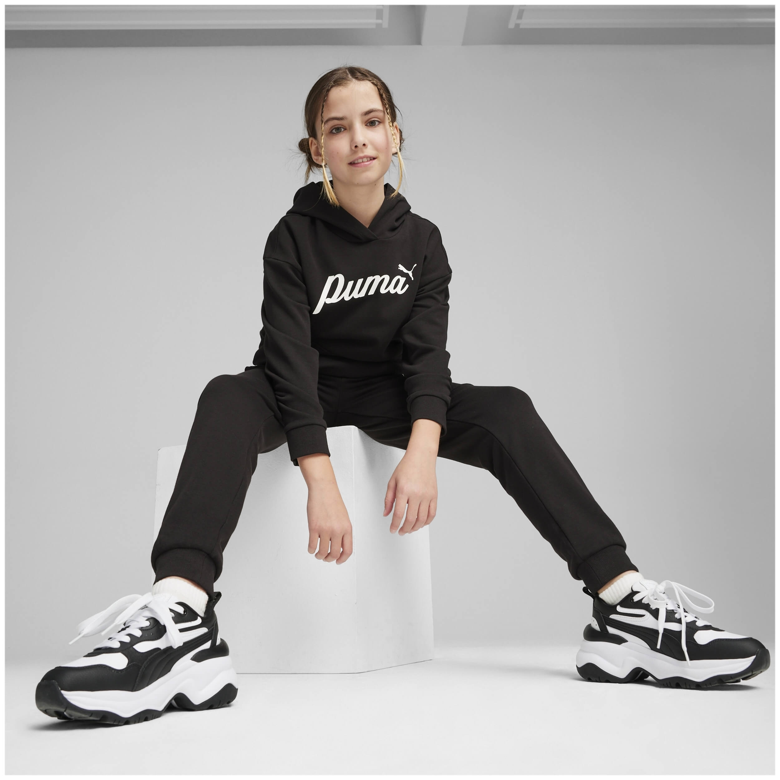 Puma Ess+ Blossom Long Pants