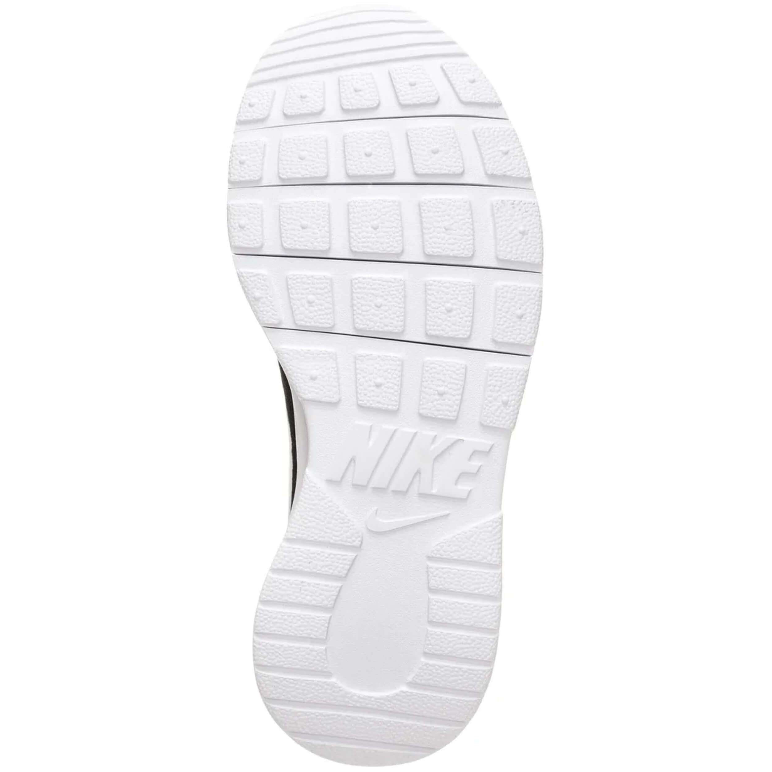  Nike Tanjun