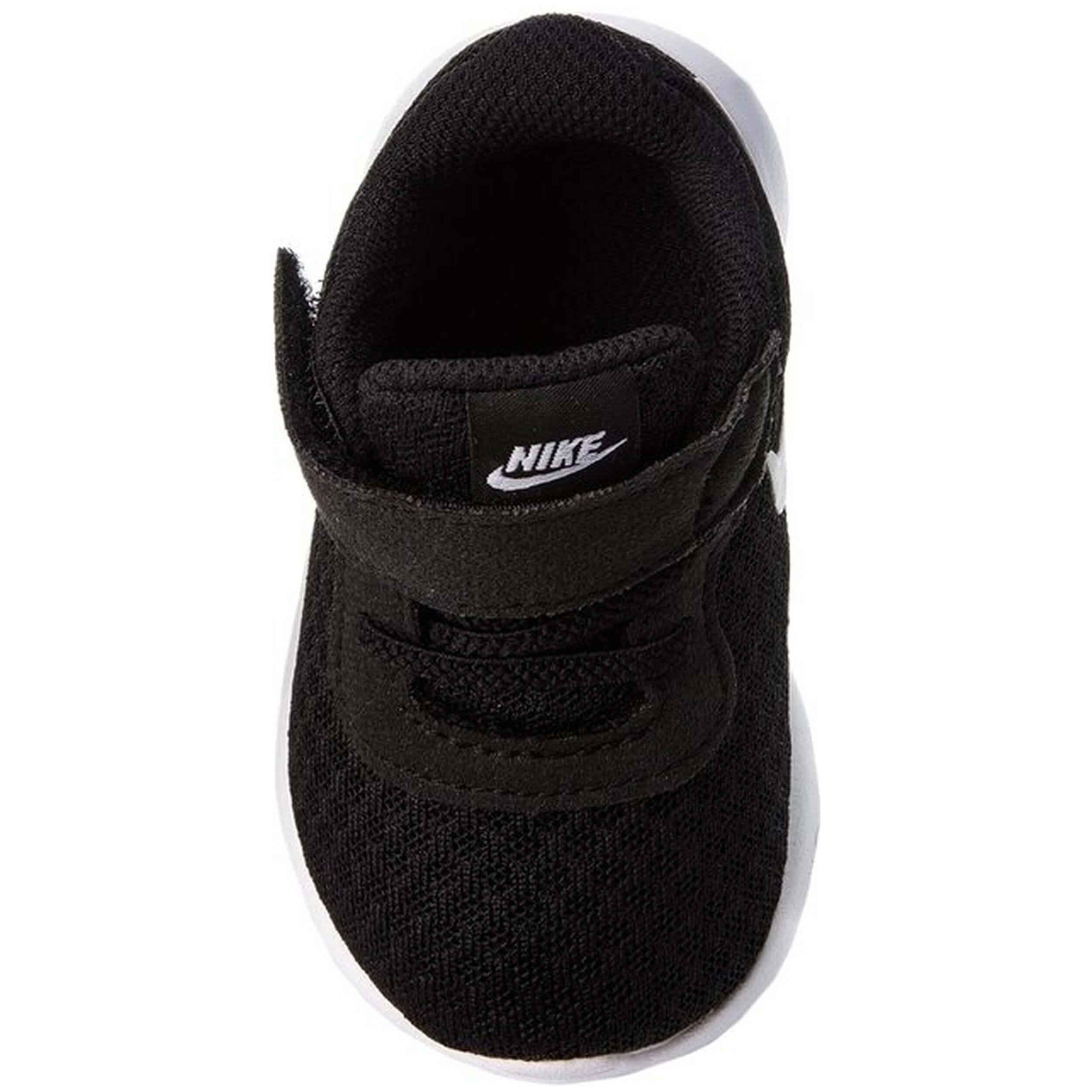  Nike Tanjun