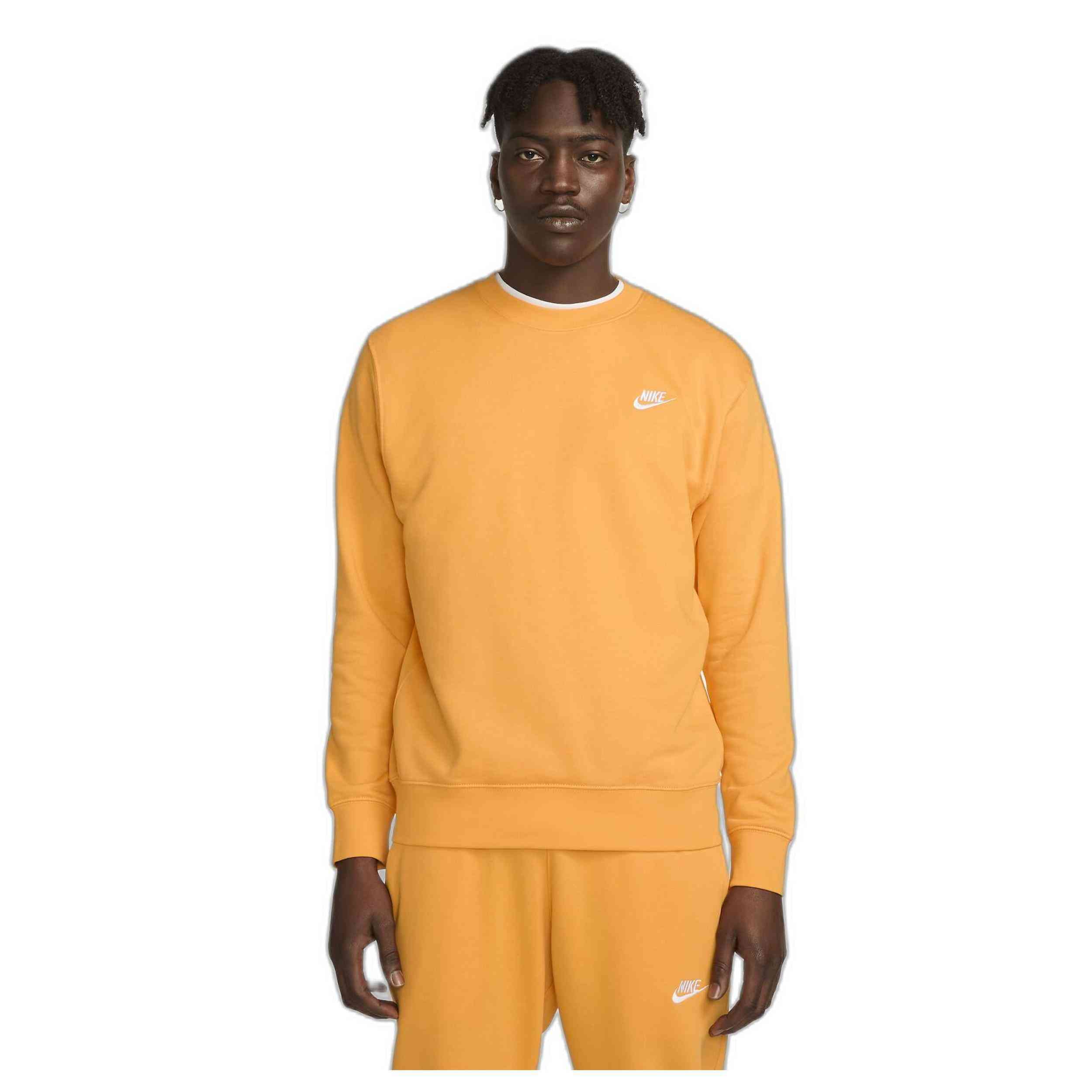  Nike Sportswear Club