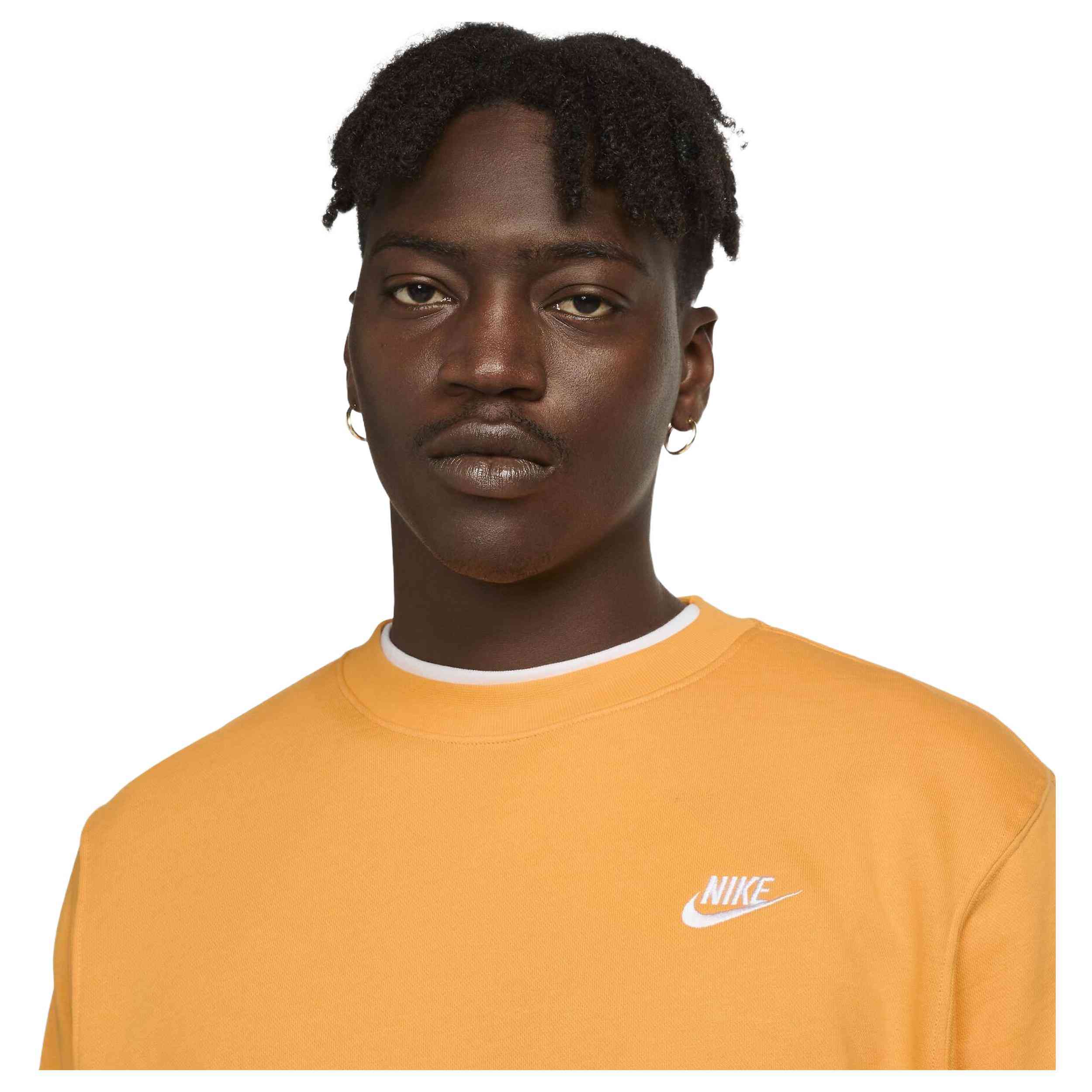  Nike Sportswear Club