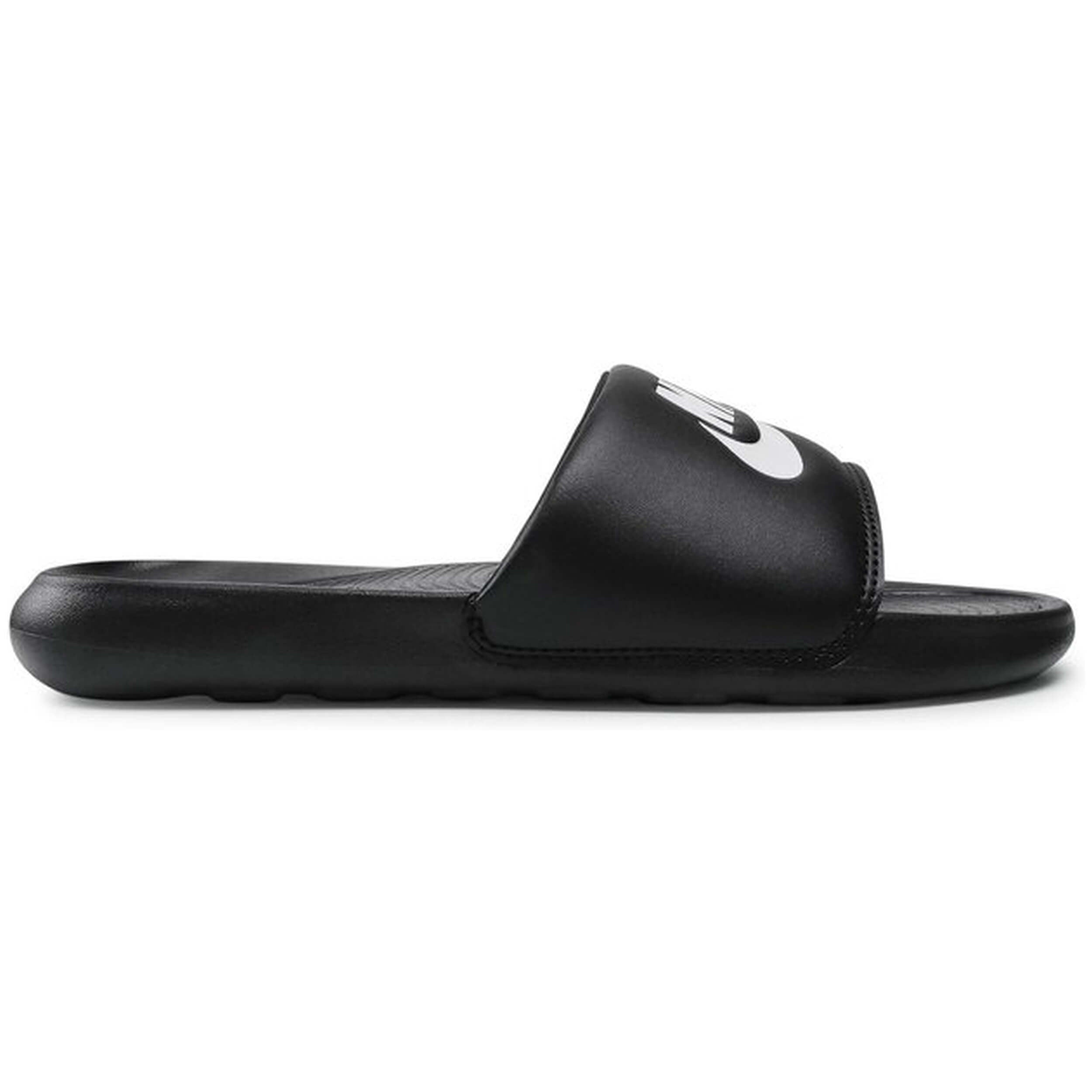  Nike Victori One