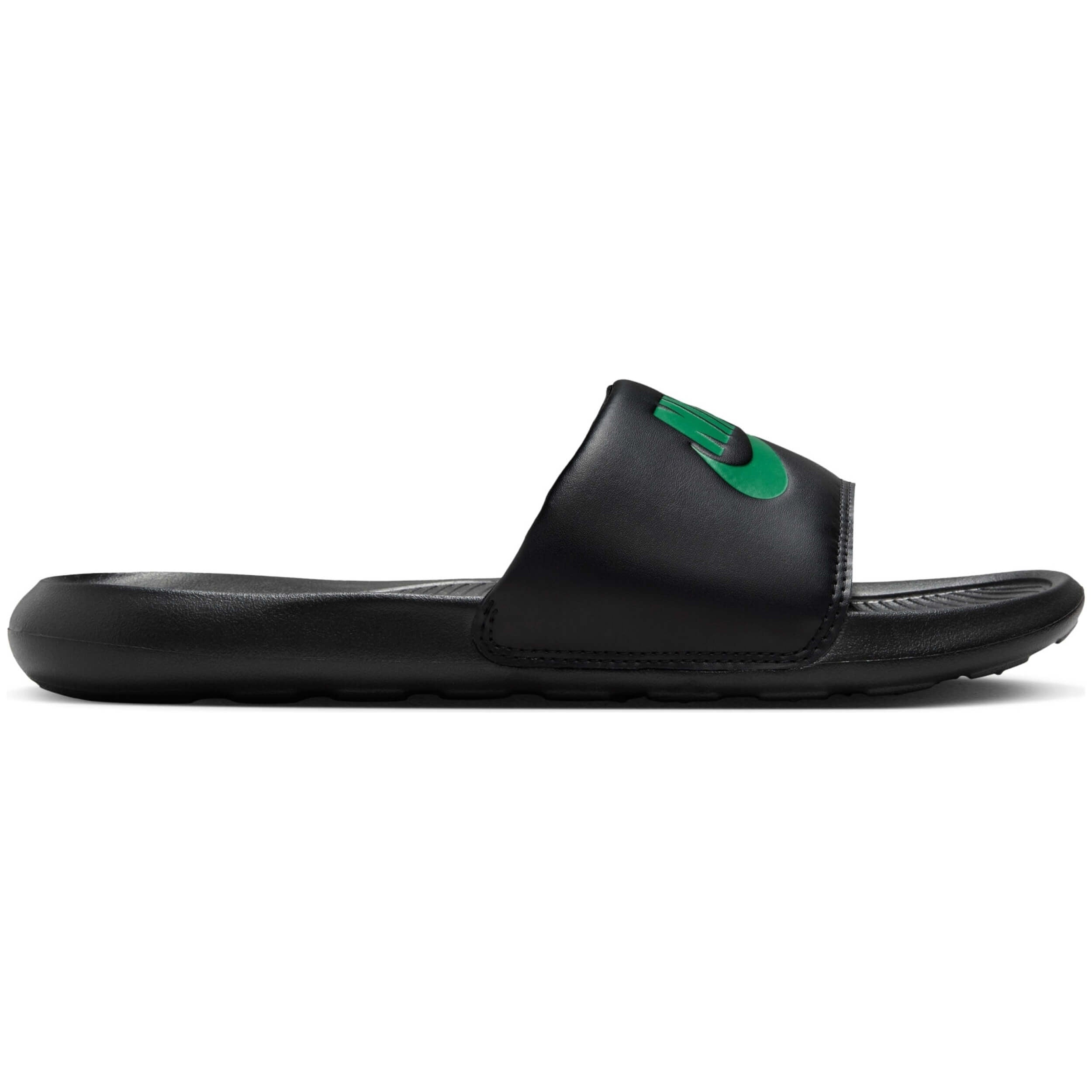  Nike Victori One