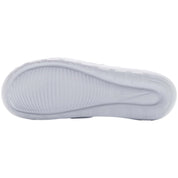  Nike Victori One