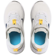  Nike Revolution 6