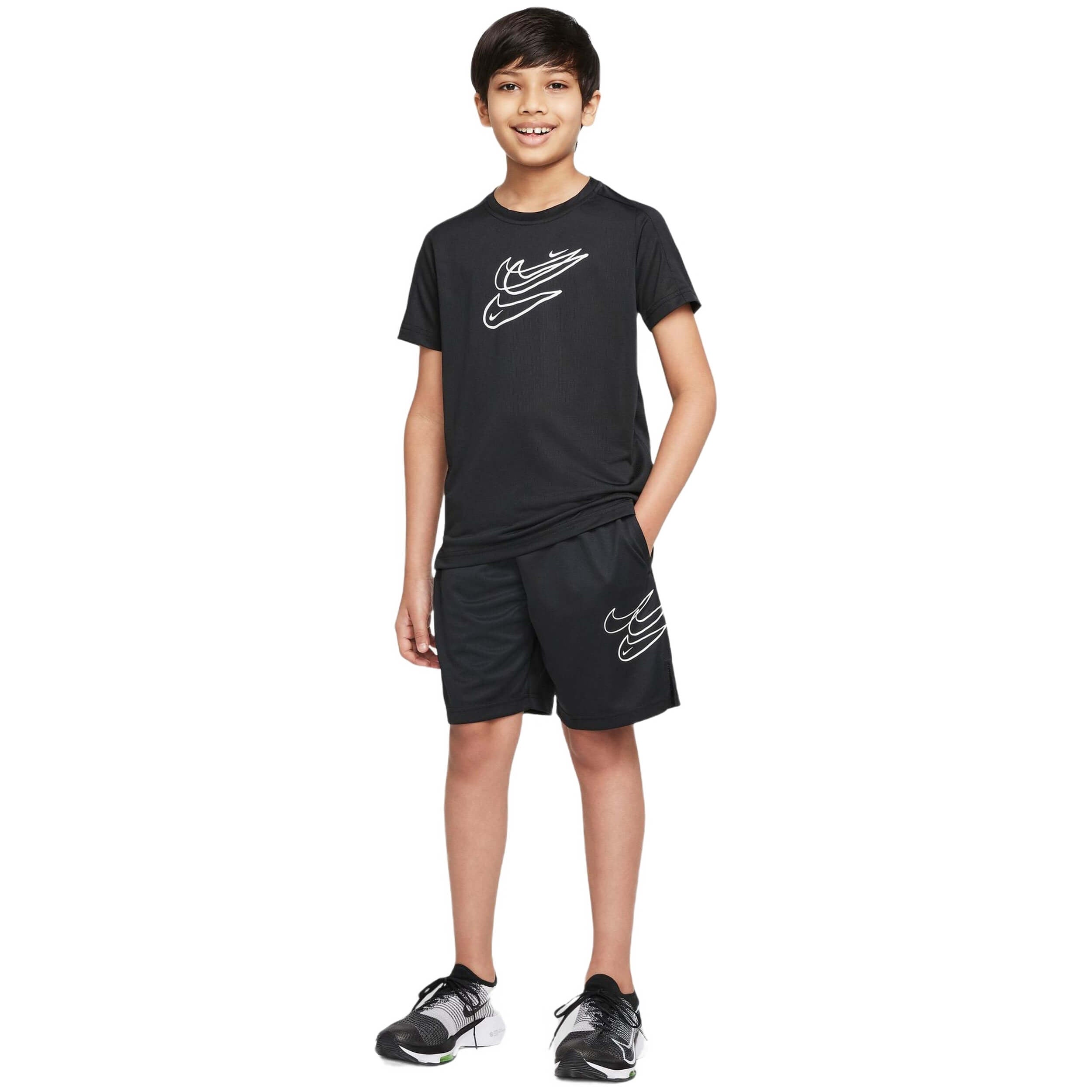  Nike Dm8532-010