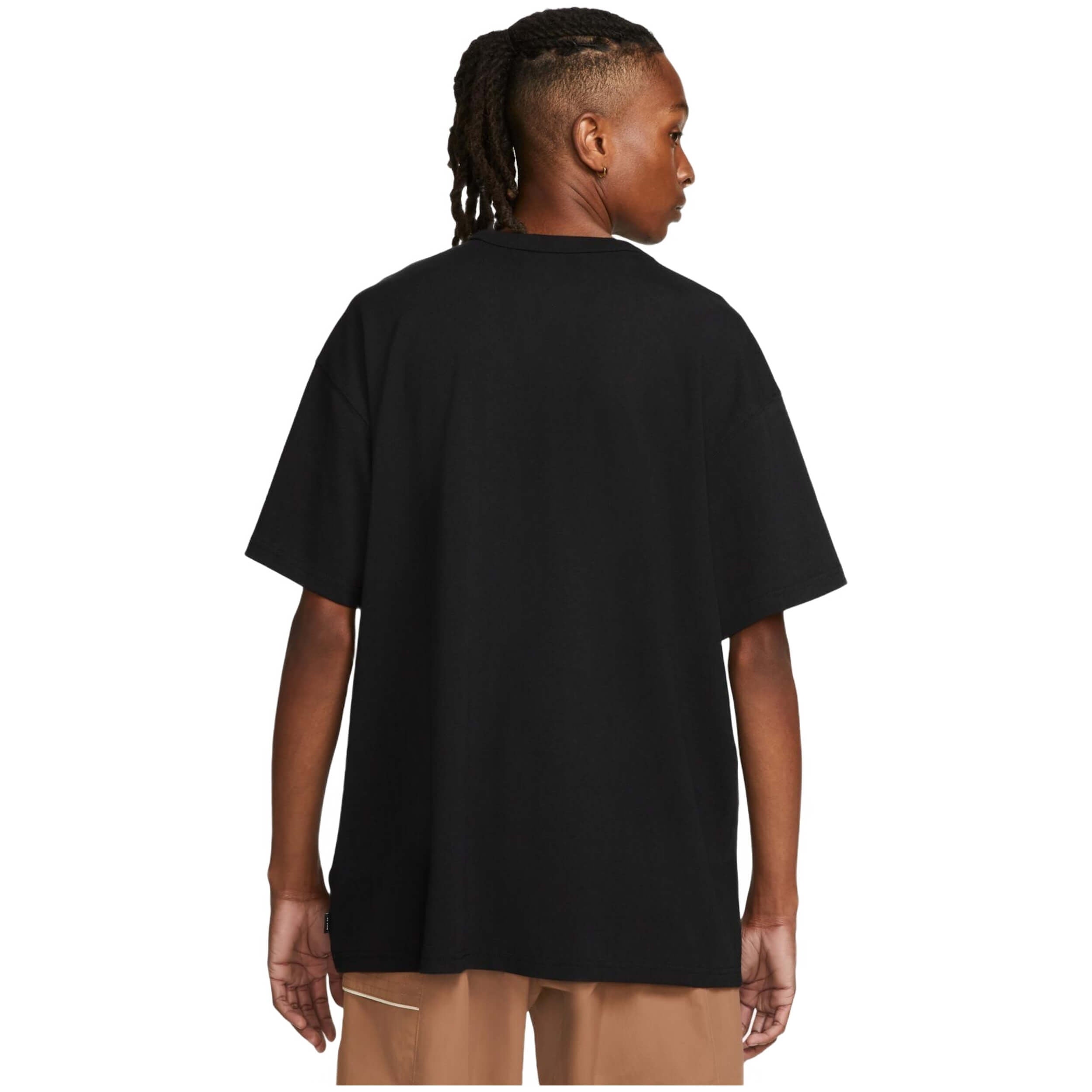 Nike Sportswear Premium Essentials Short Sleeve T-Shirt