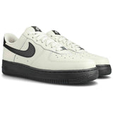 Zapatillas Nike Air Force 1 '07 "Light Bone/Black"