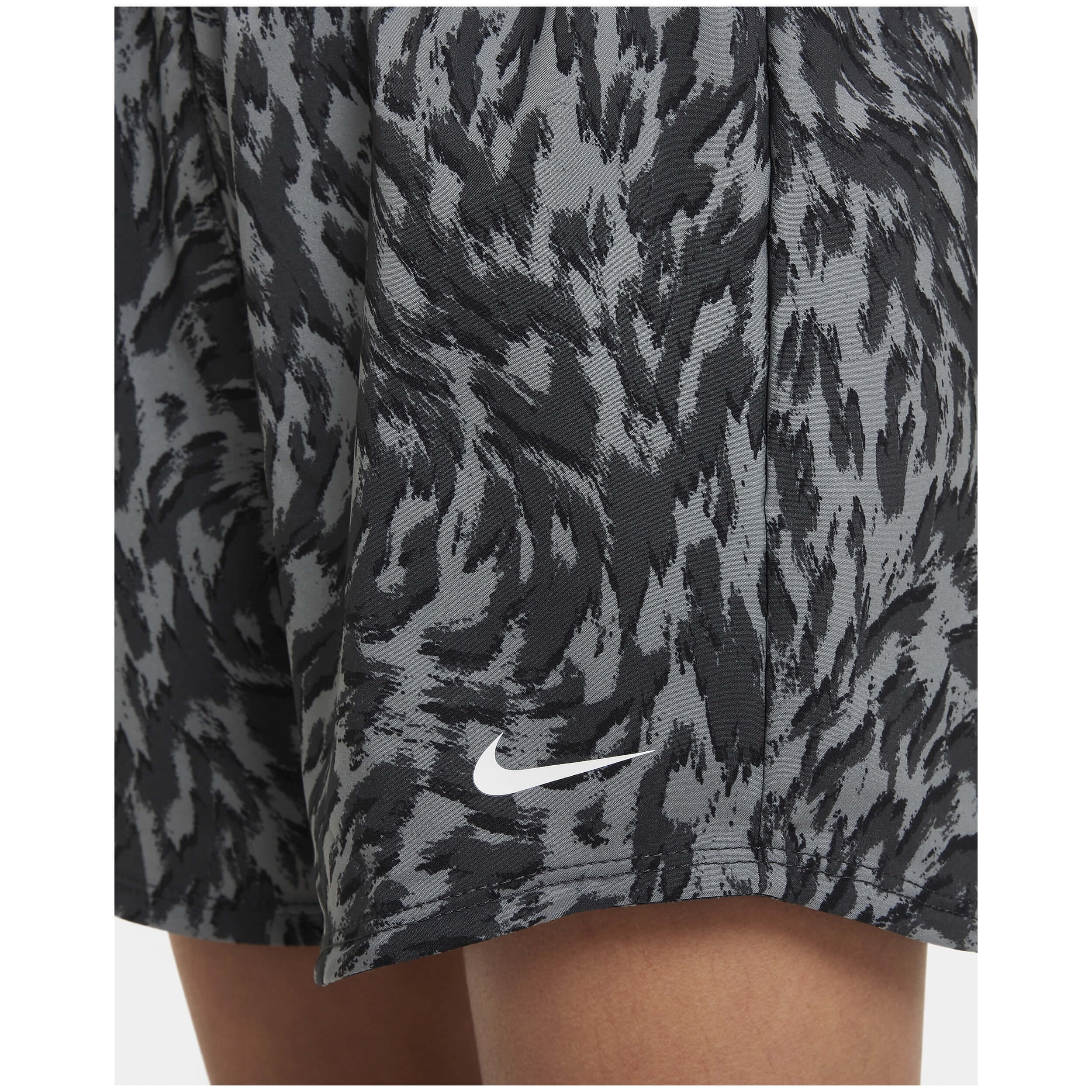  Nike One