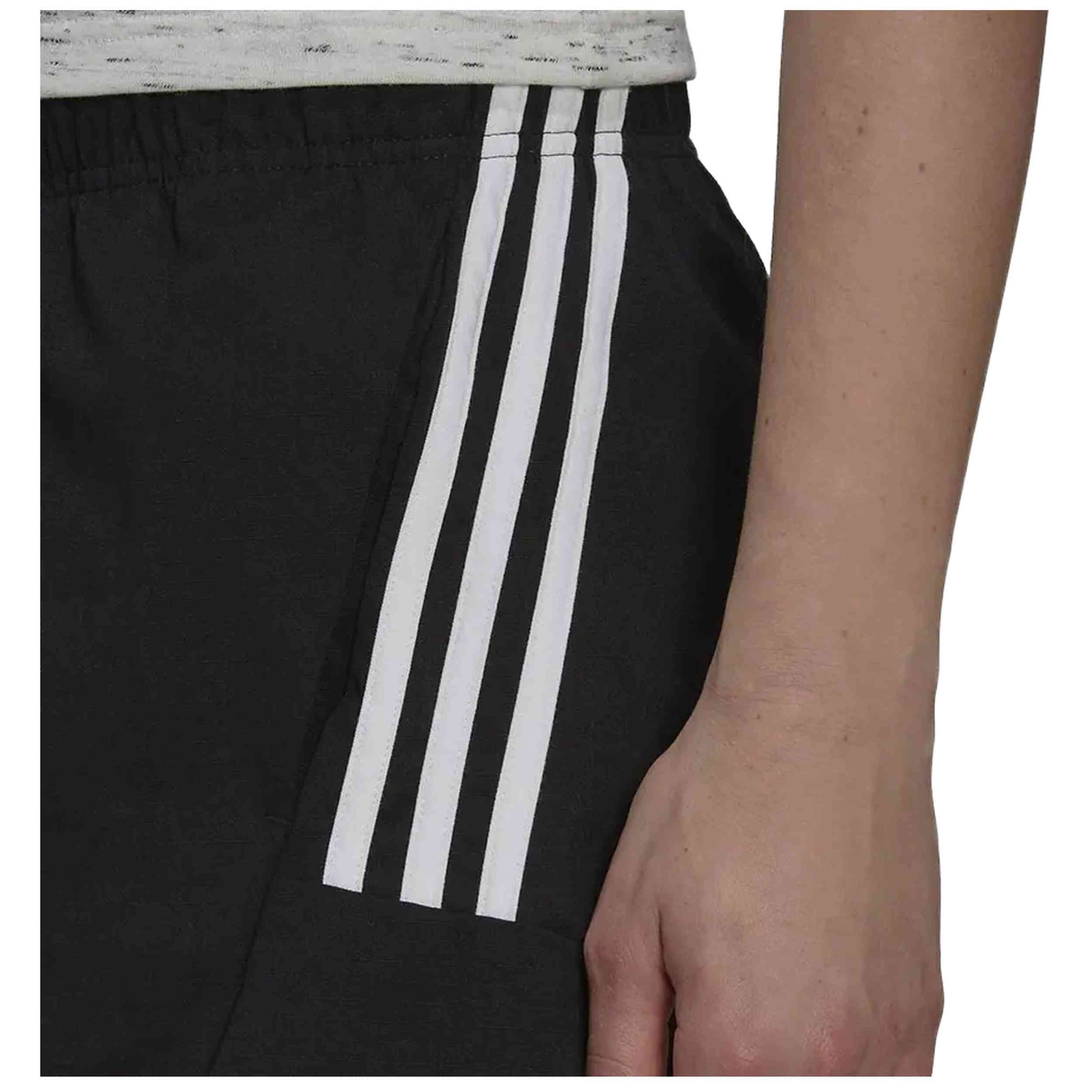 Pantalon Corto Adidas H21576