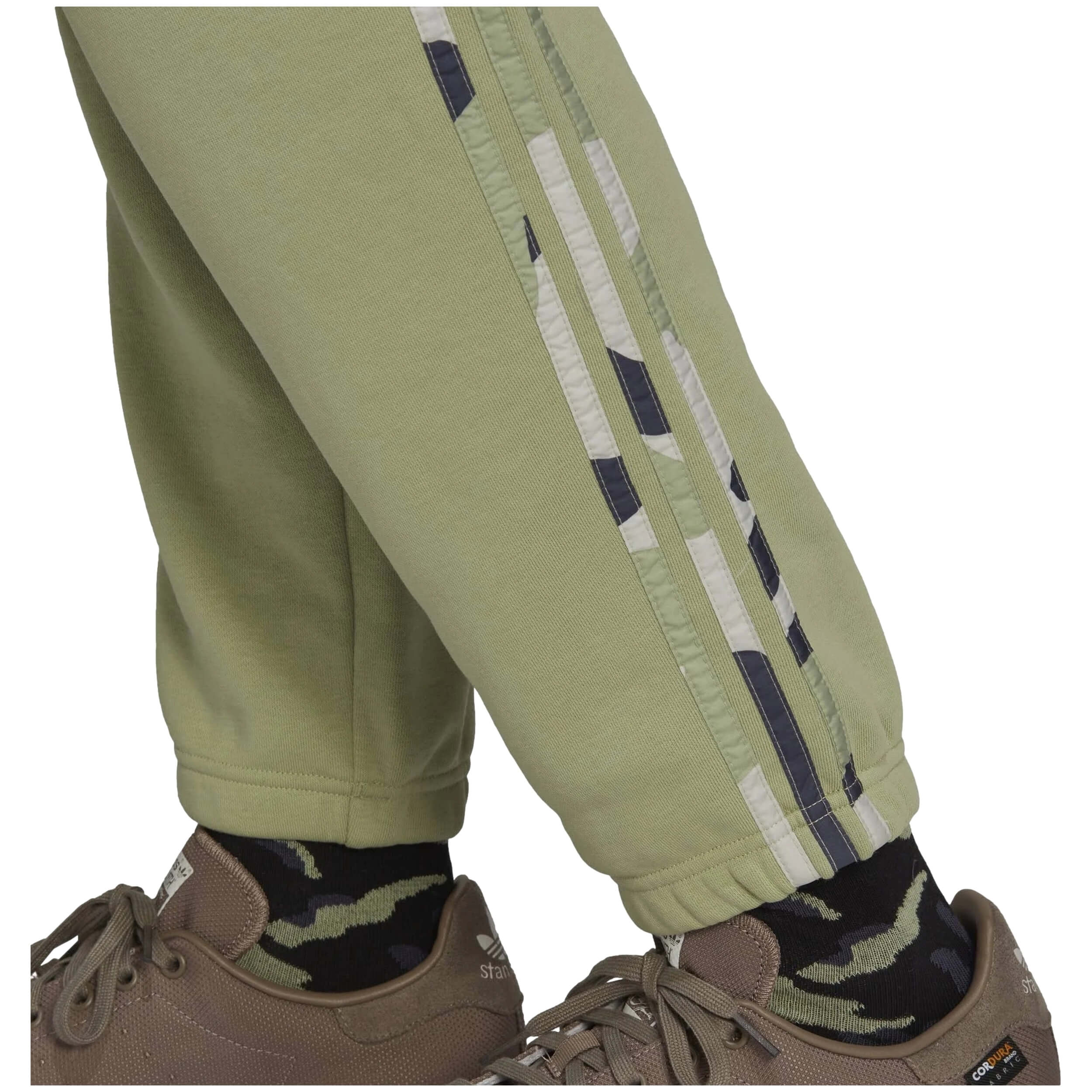 Pantalon Largo Adidas  Graphics Camo