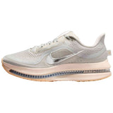 Zapatillas De Running Nike Air Zoom Pegasus Premium "Light Bone/Metallic Silver"