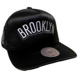 Gorra Mitchell & Ness Nba Satin Brooklyn Nets Trucker
