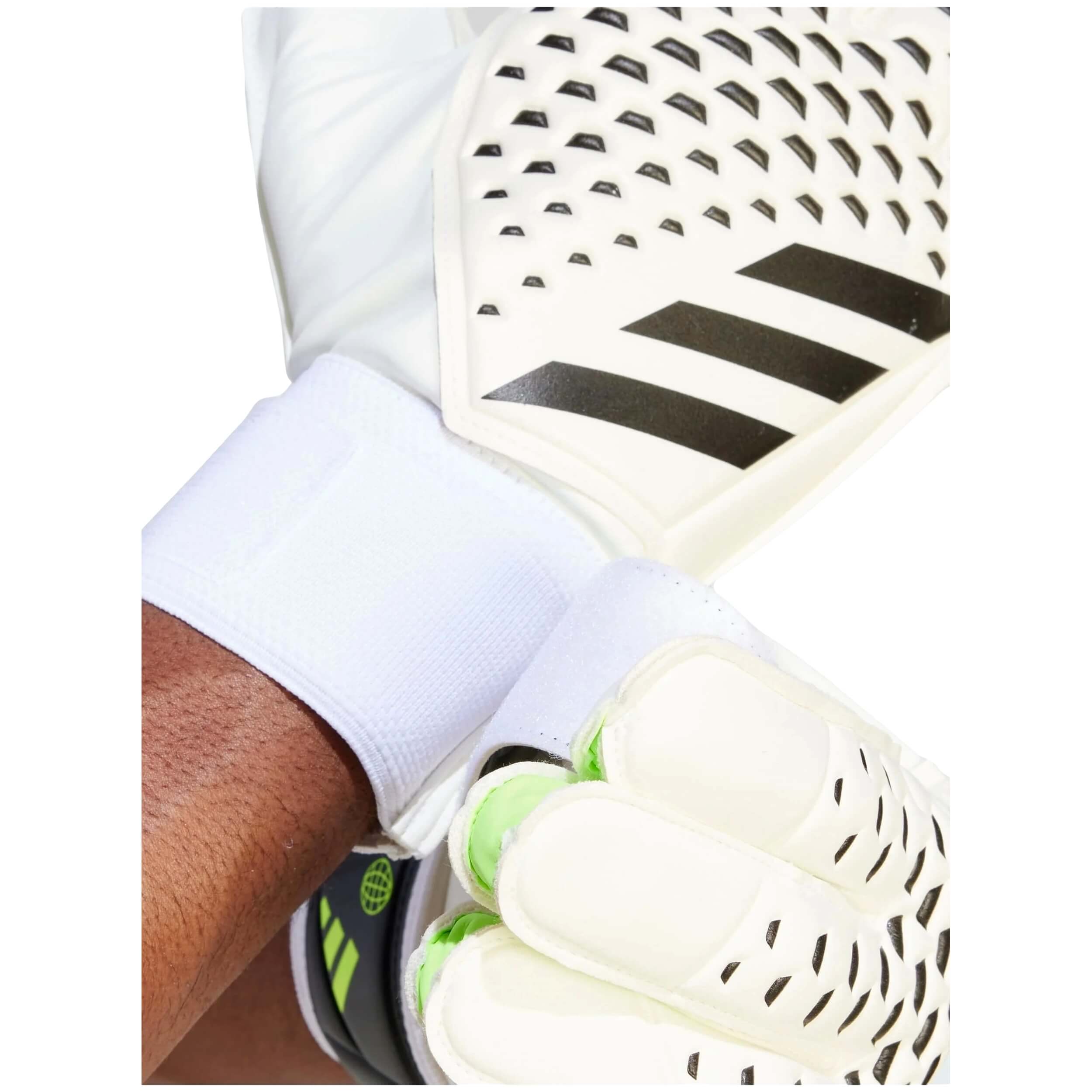 Guantes De Futbol Adidas Predator