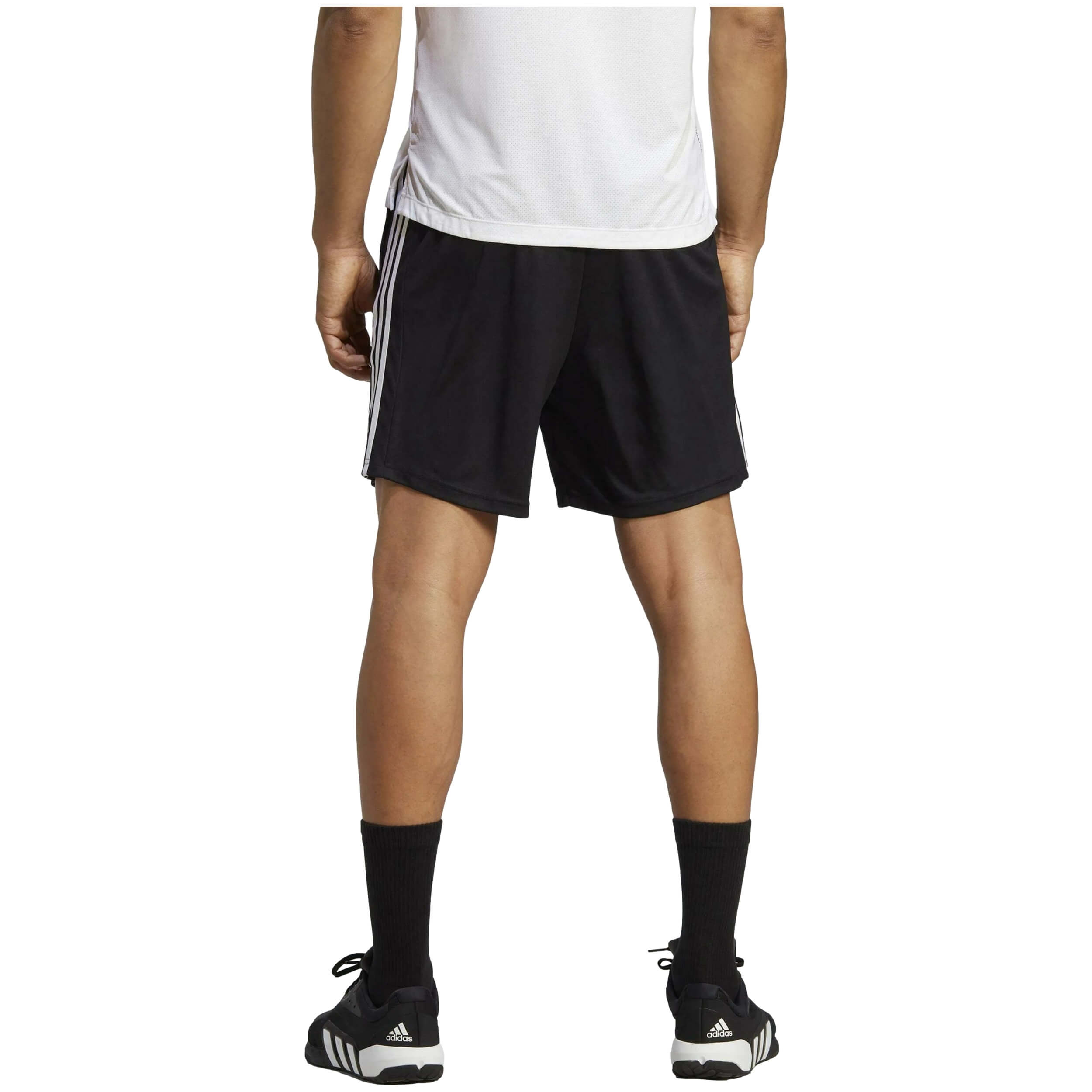 Pantalon Corto Adidas Ib8111