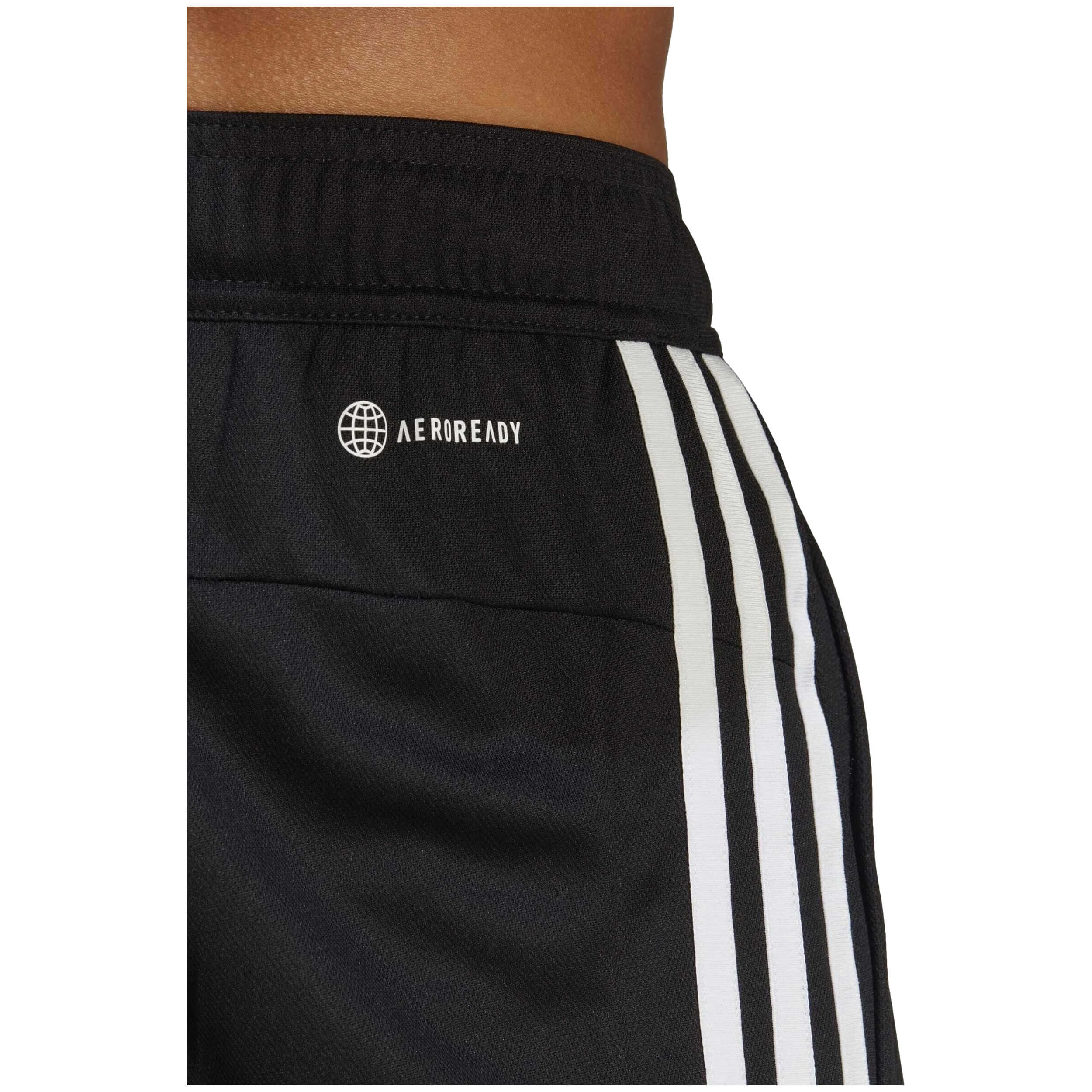 Pantalon Corto Adidas Ib8111