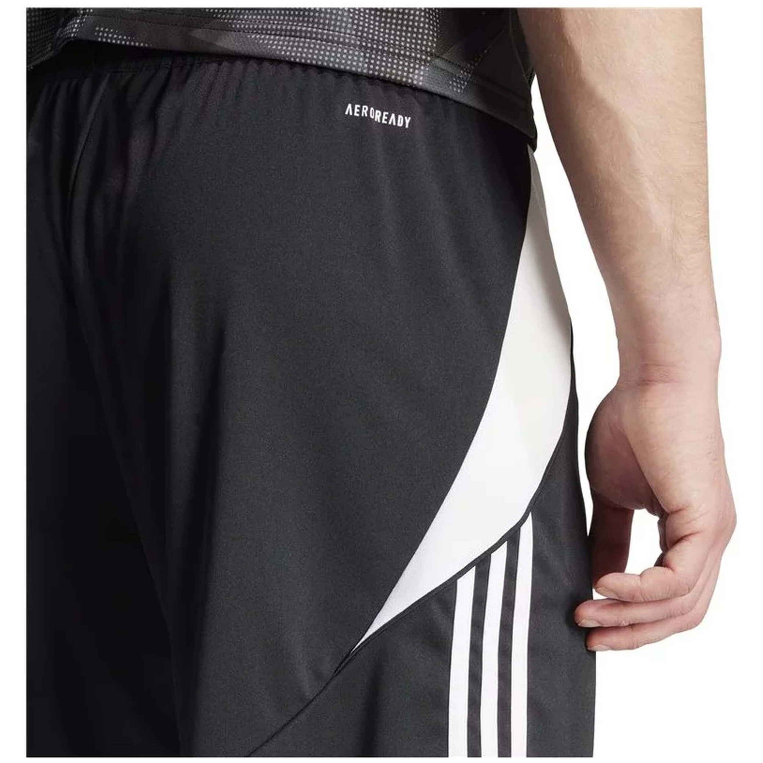 Pantalon Corto Adidas Tiro 24