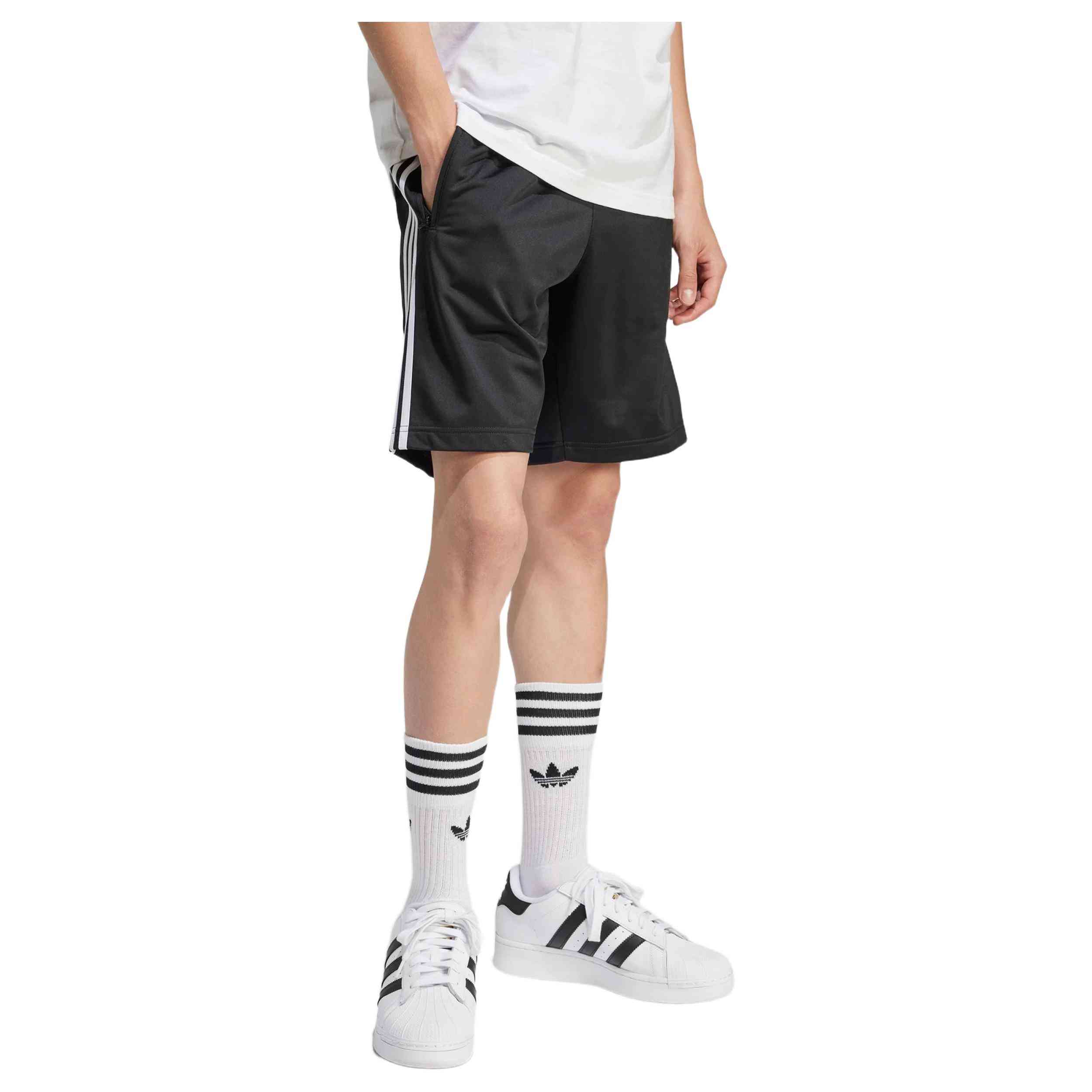 Pantalon Corto Adidas Fbird