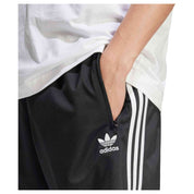 Pantalon Corto Adidas Fbird