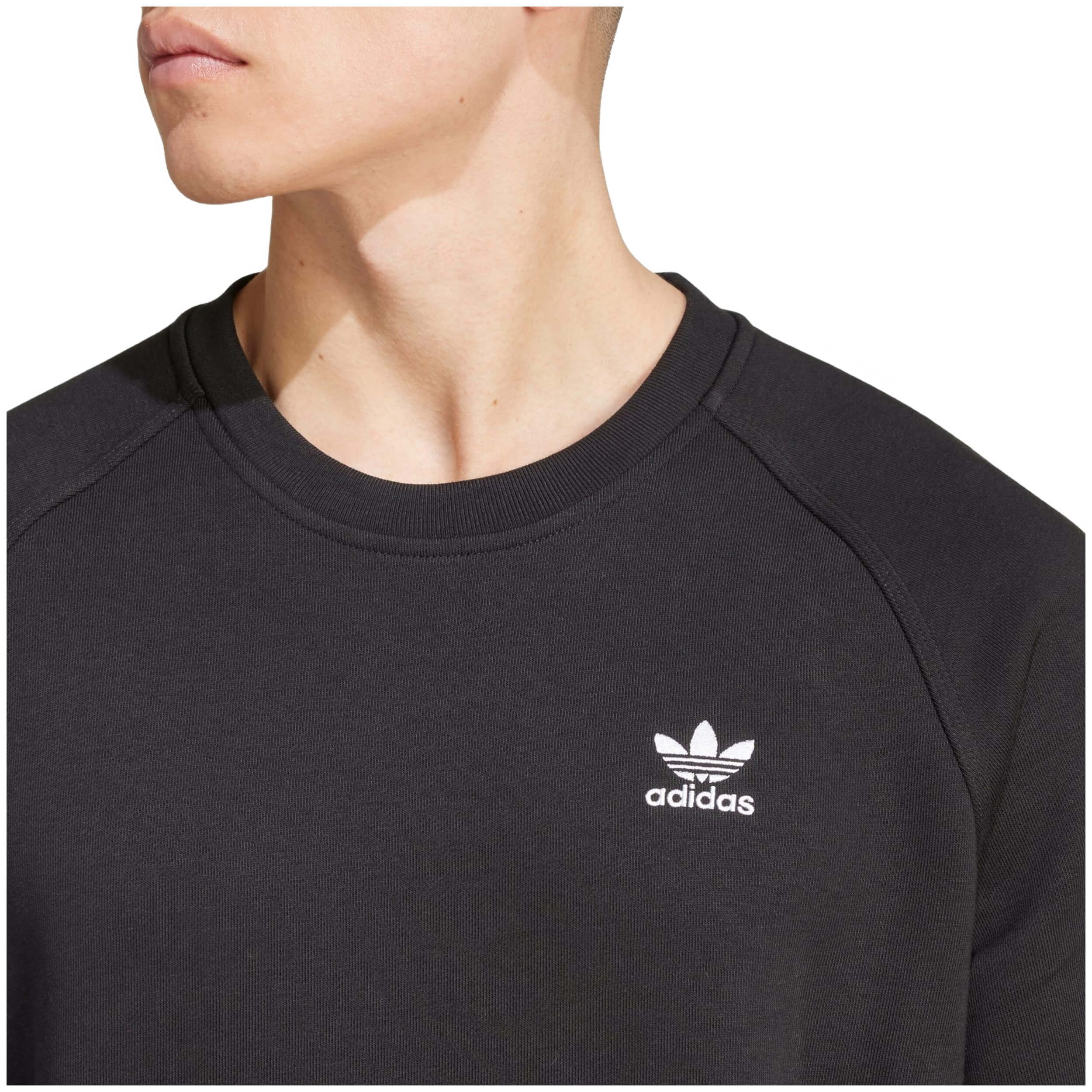 Adidas Trefoil Essential