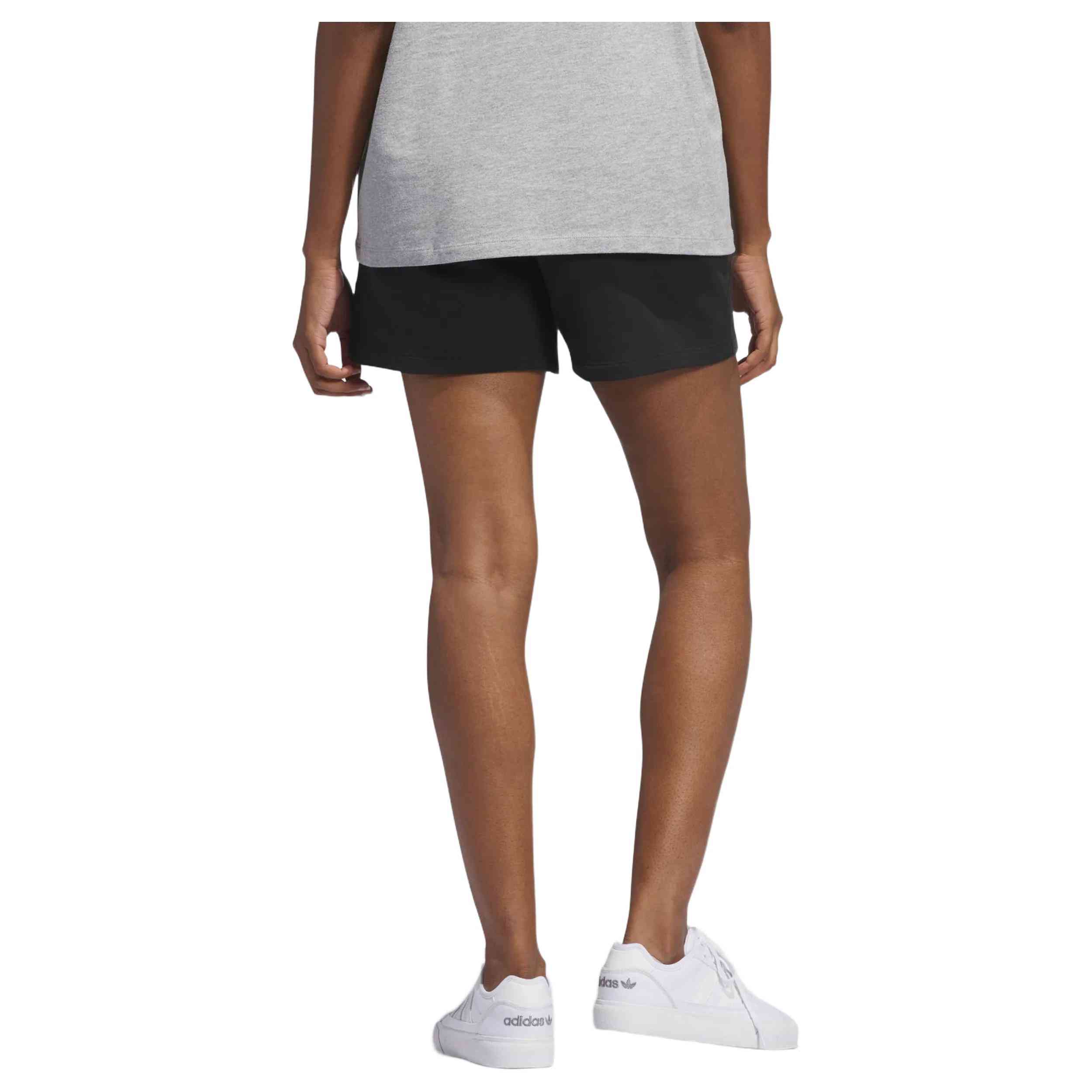 Pantalon Corto Adidas Iy7343