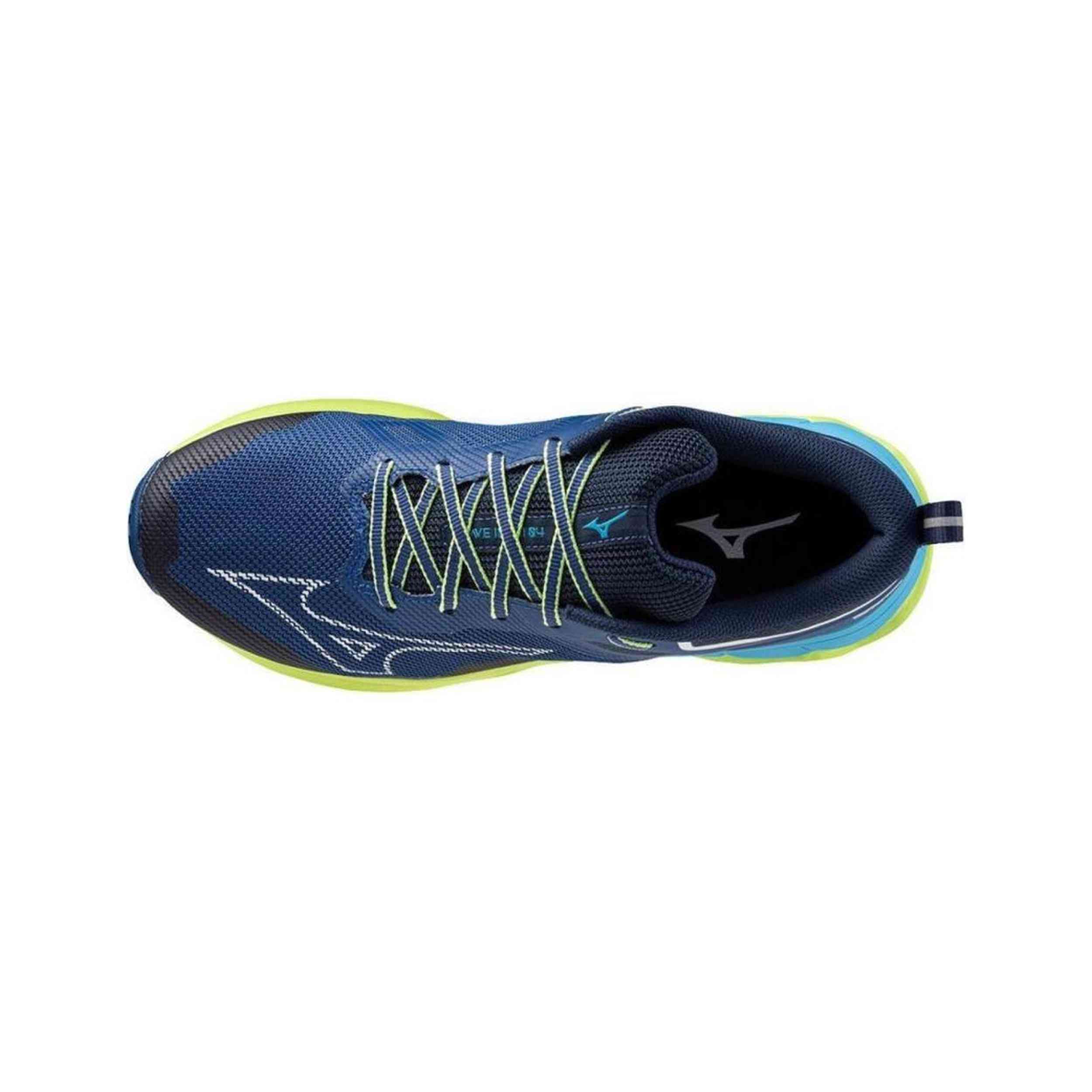  Mizuno Wave Ibuki 4