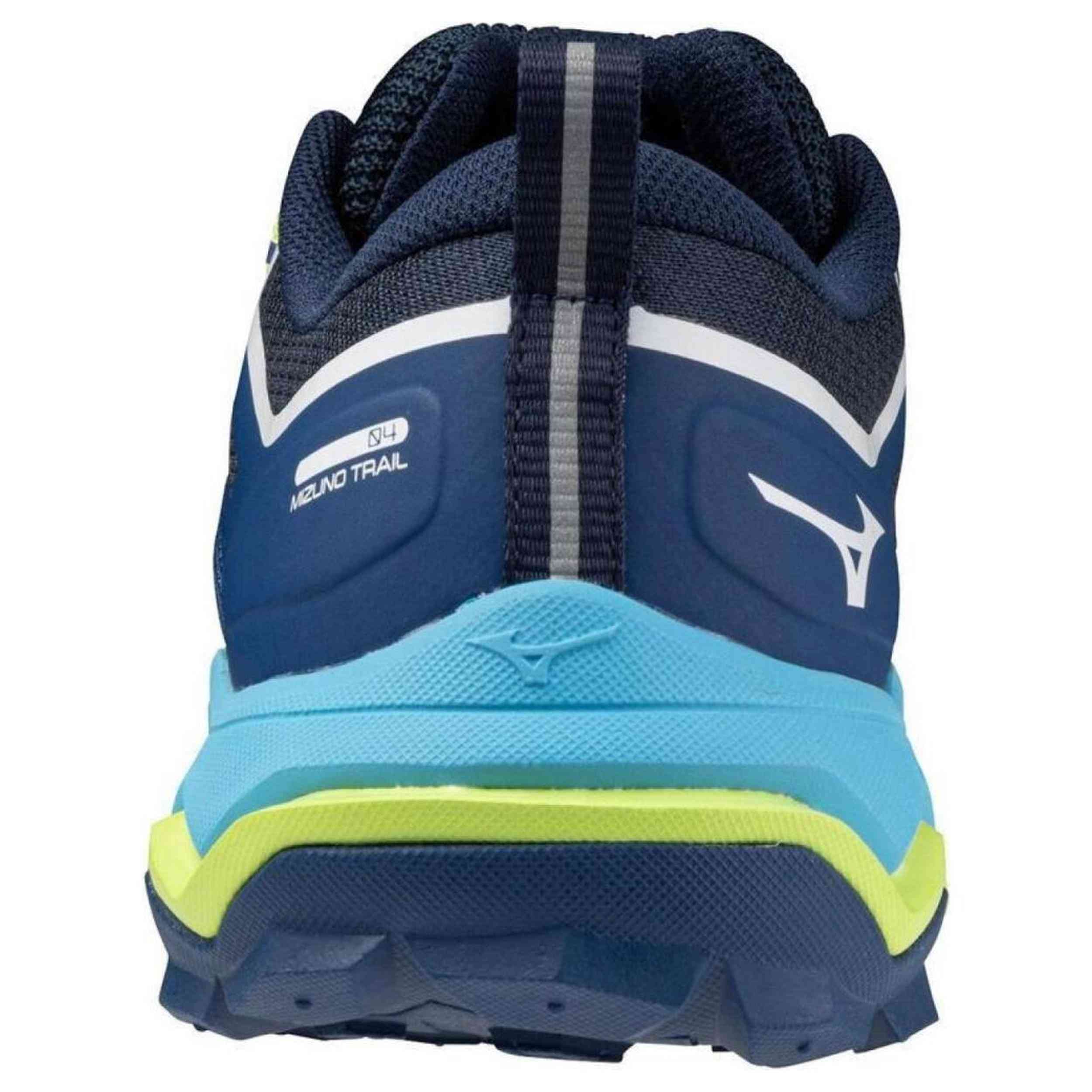  Mizuno Wave Ibuki 4