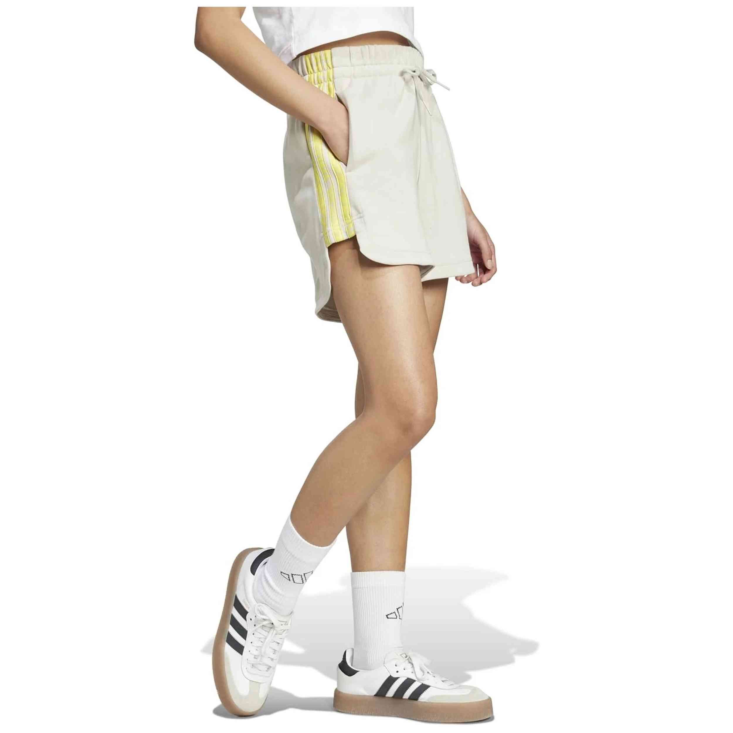 Pantalon Corto Adidas 3Stripes Aop