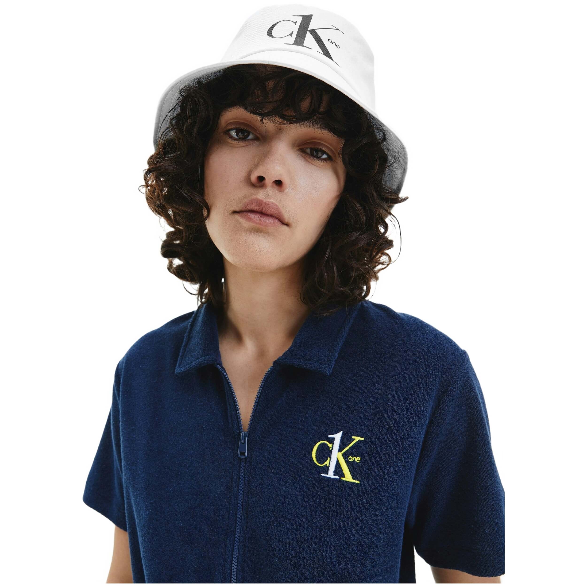 Gorro Bucket Calvin Klein