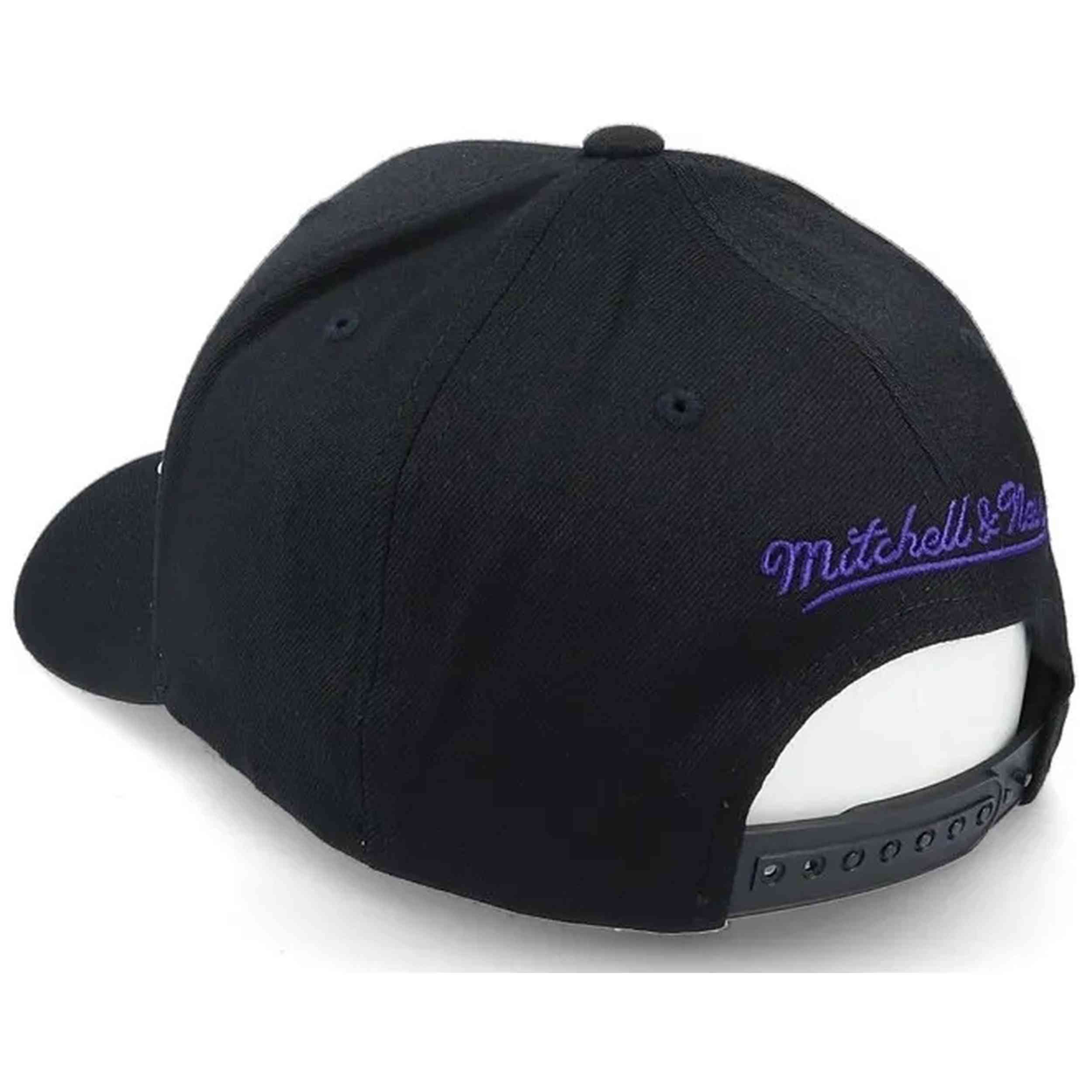 Imagen del producto con referencia MN-NBA-INTL825-UTAJAZ