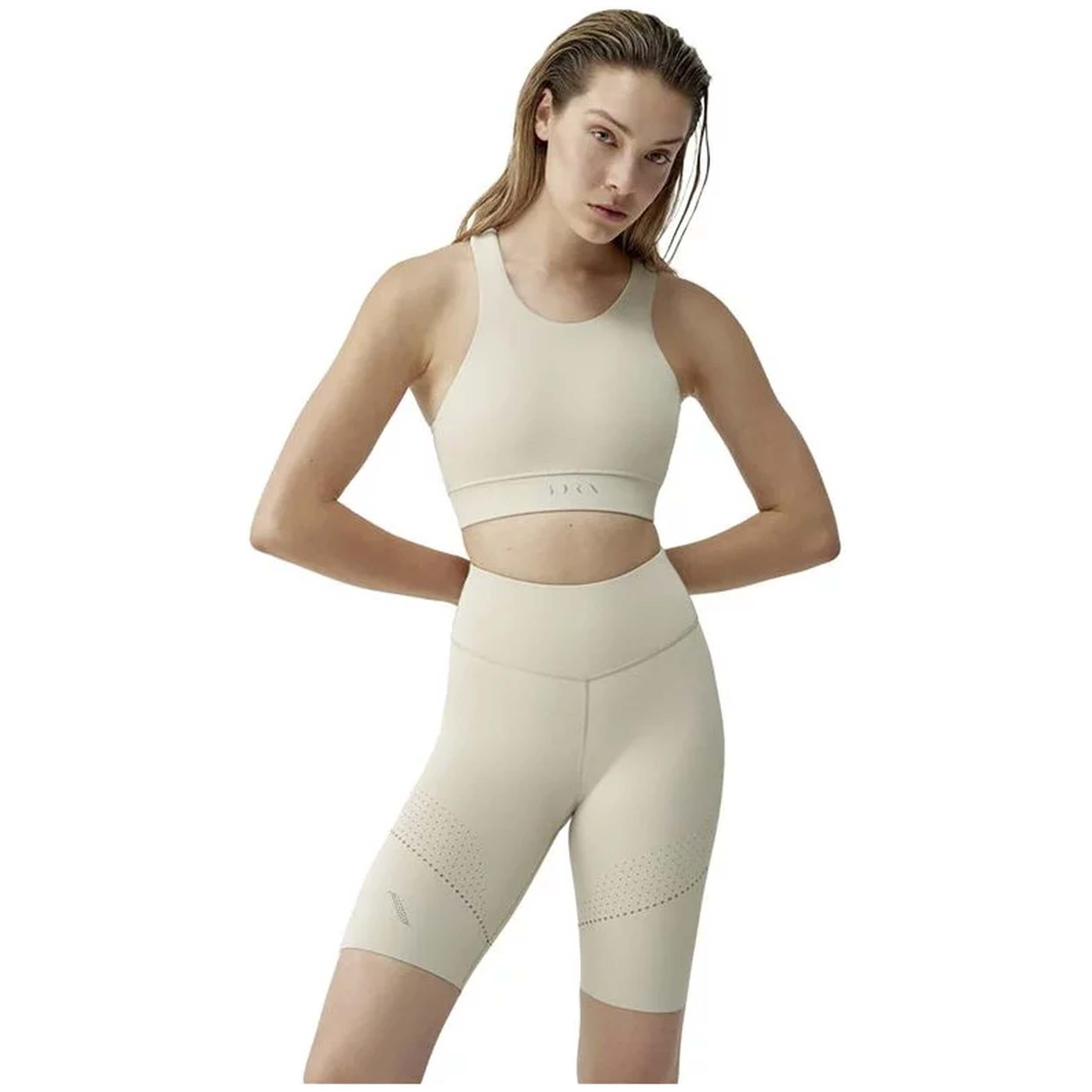 Sujetador Born Living Yoga P22Cs24-B-St